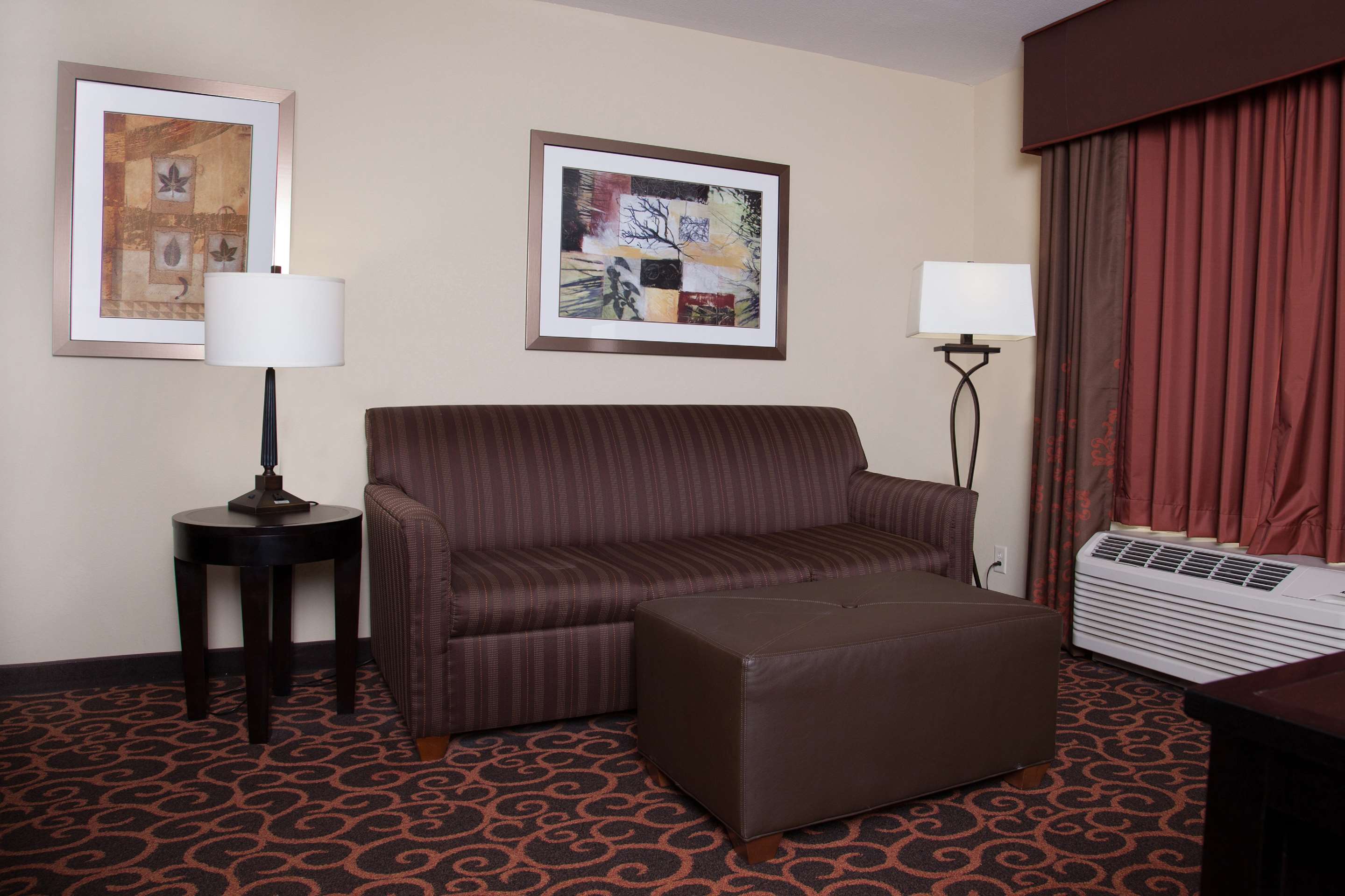 Guest room