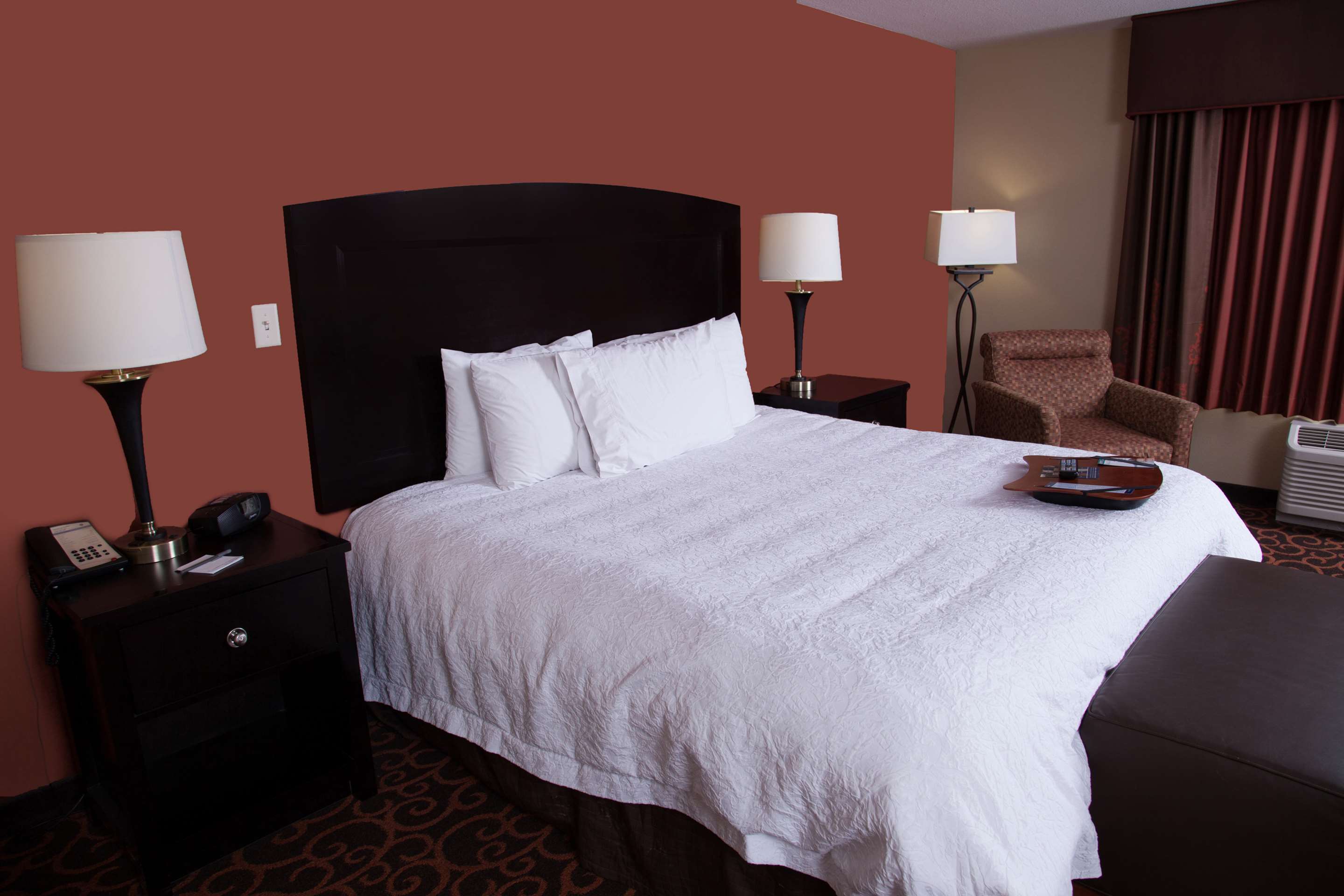 Guest room