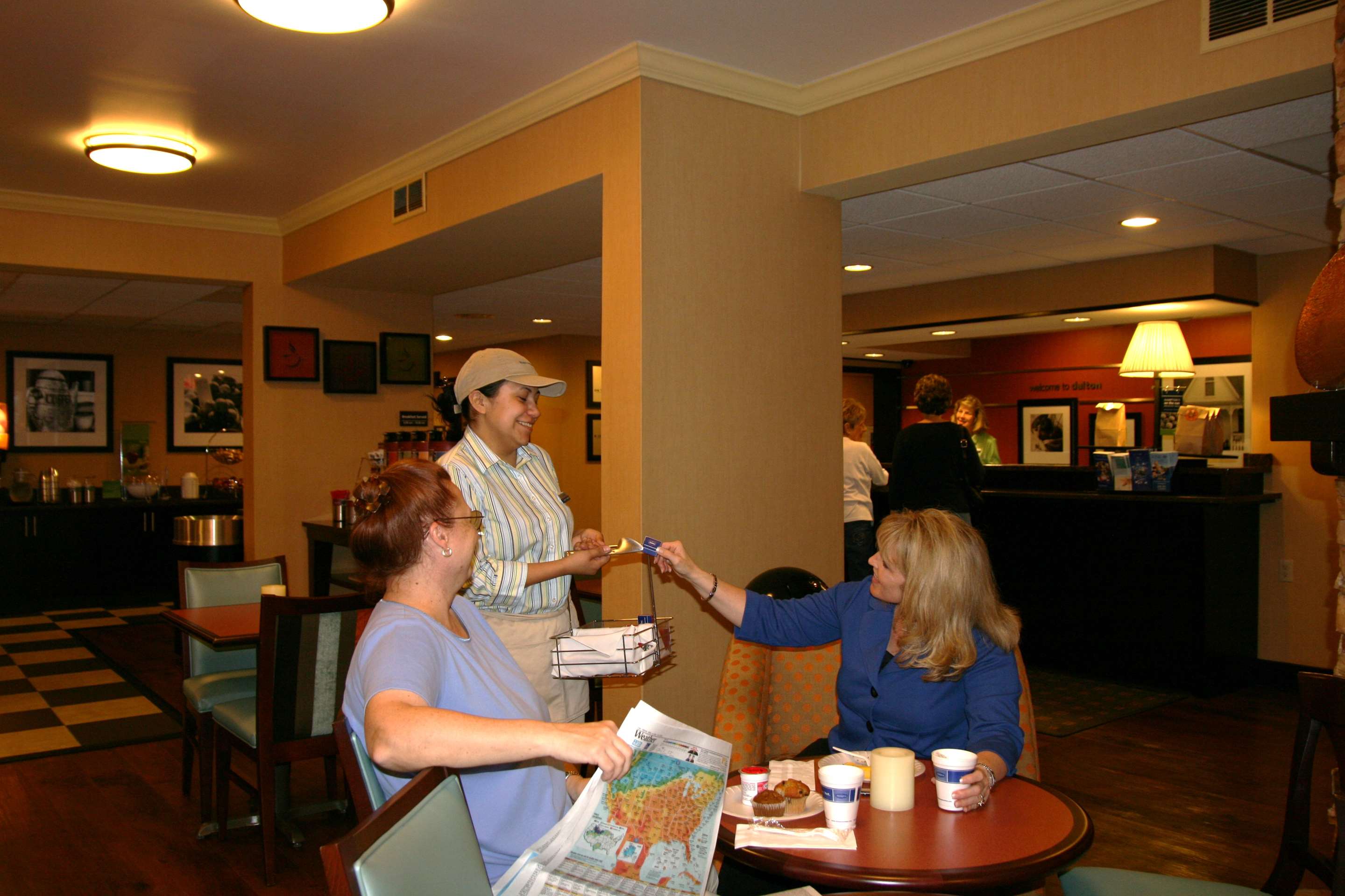 Restaurant | Hampton Inn Dalton