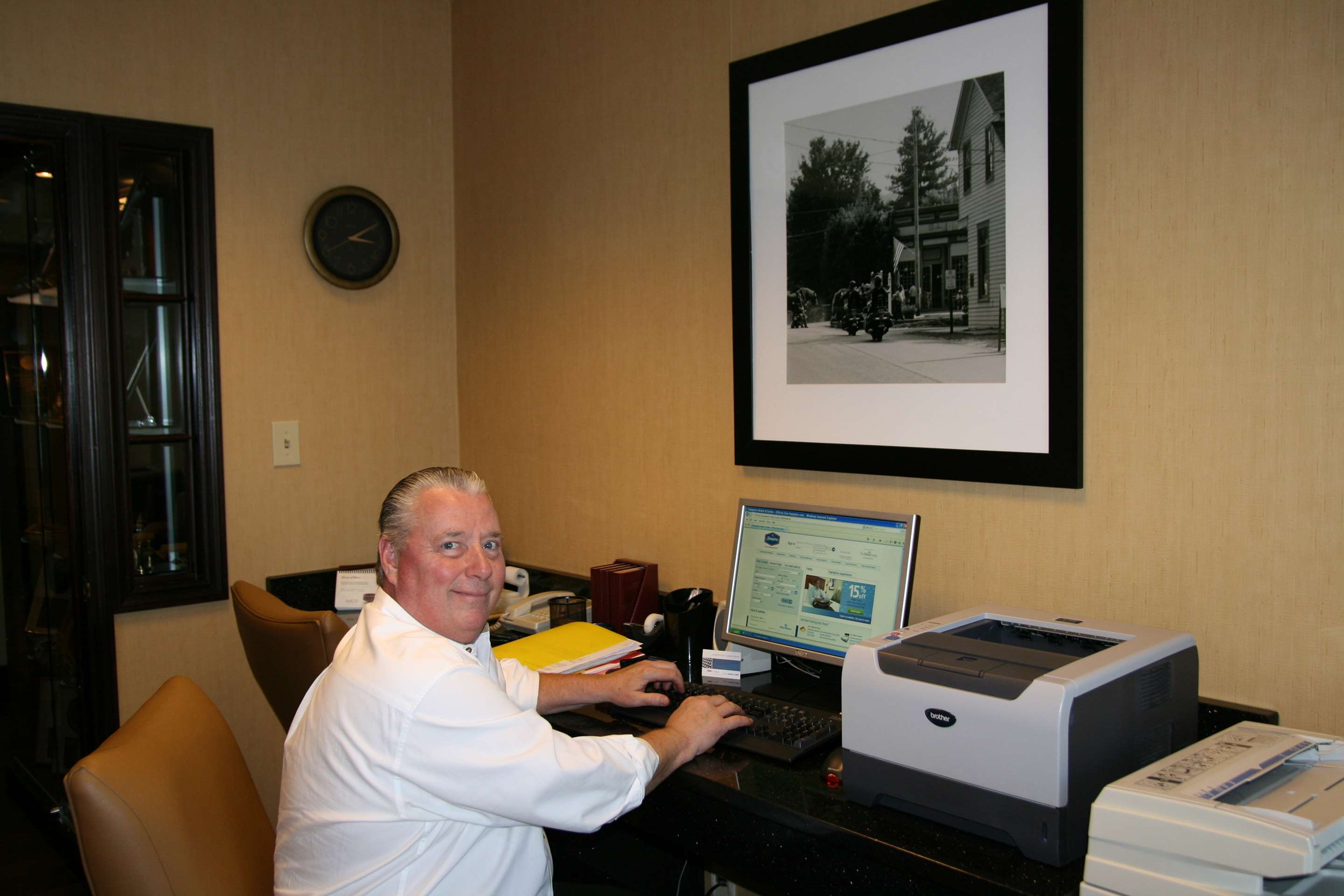 Business Center | Hampton Inn Dalton