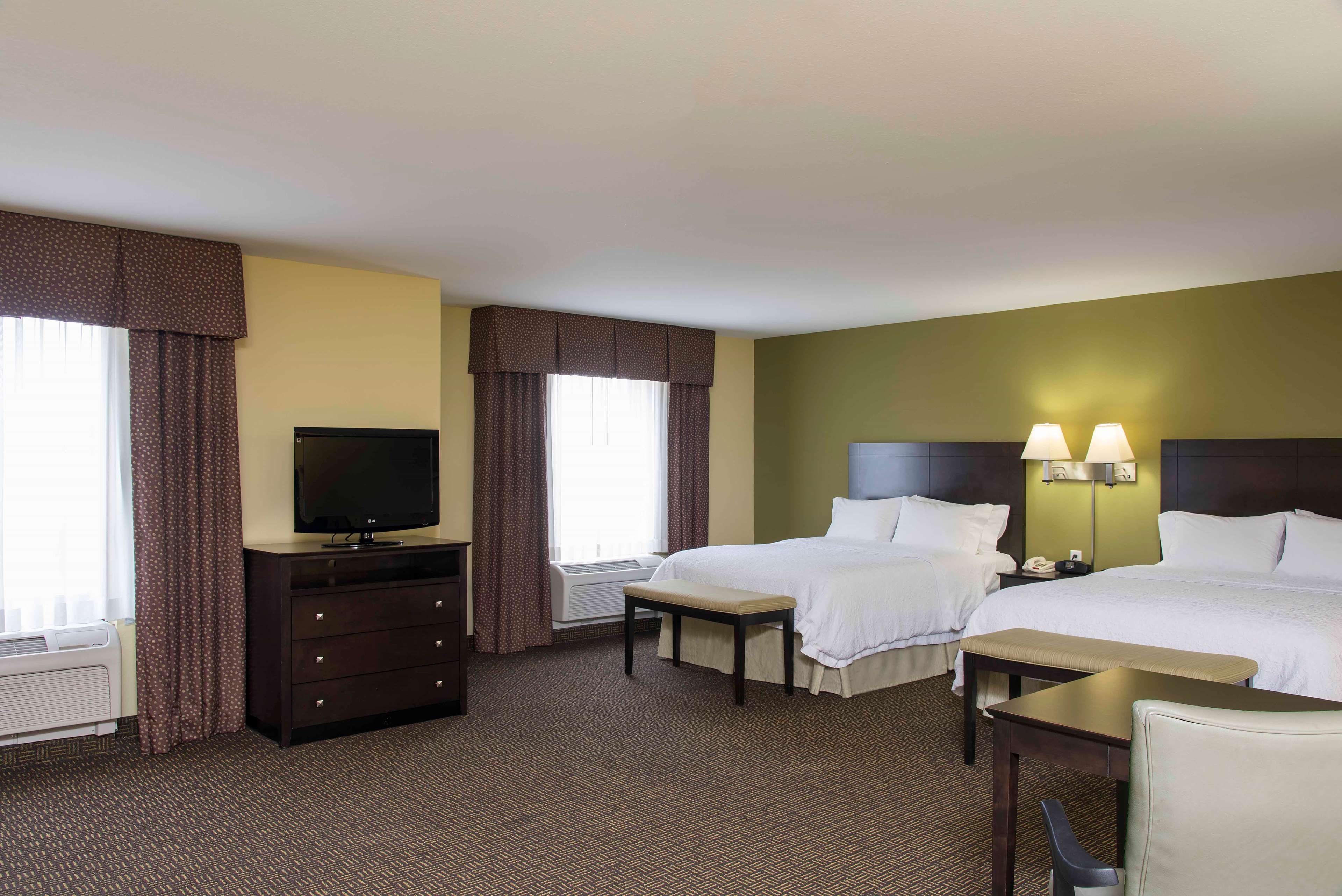 Hampton Inn & Suites by Hilton Danville - Tap to explore photos