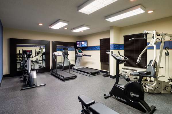 Fitness/ Exercise Room - Hampton Inn Danville