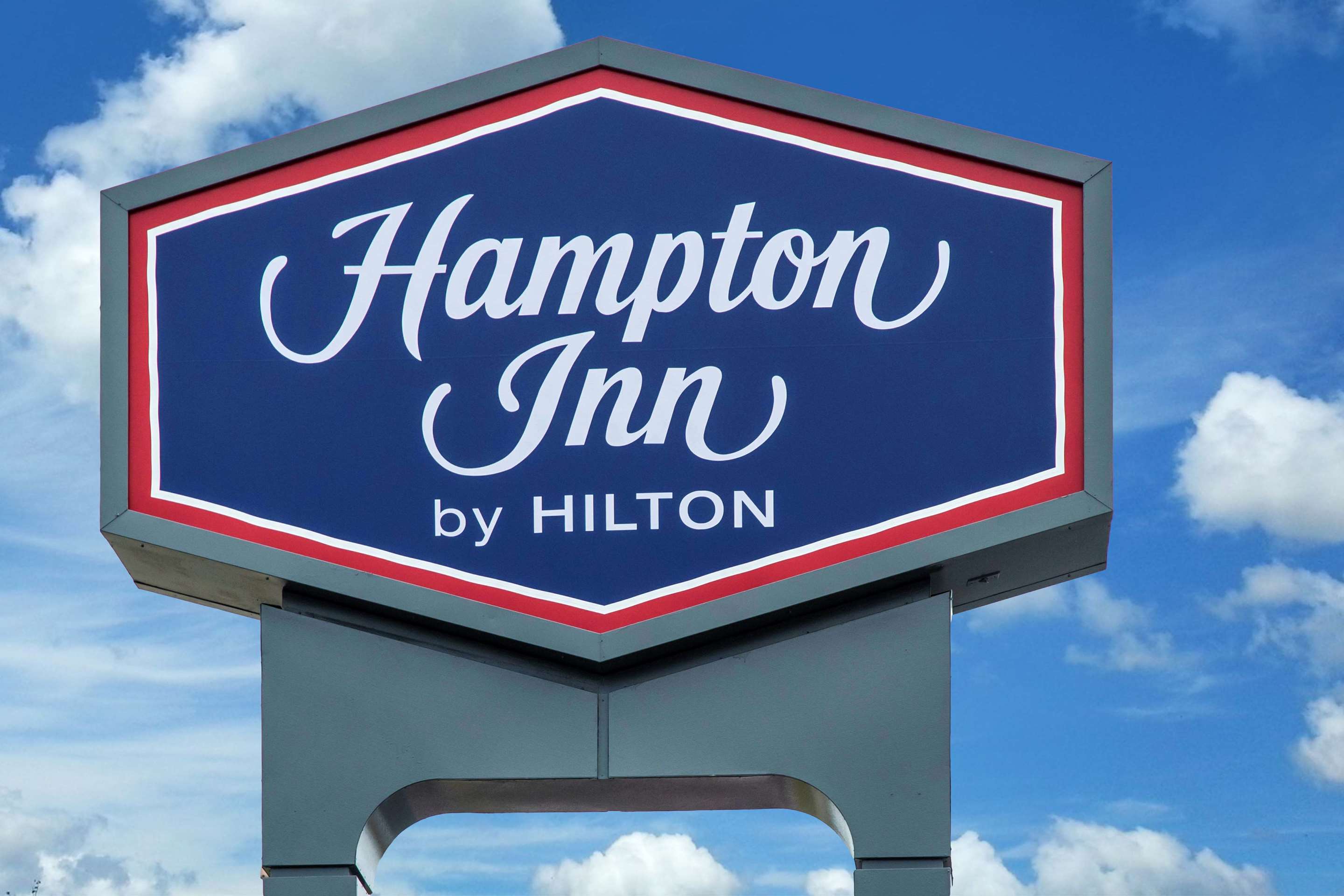 Exterior | Hampton Inn Douglas