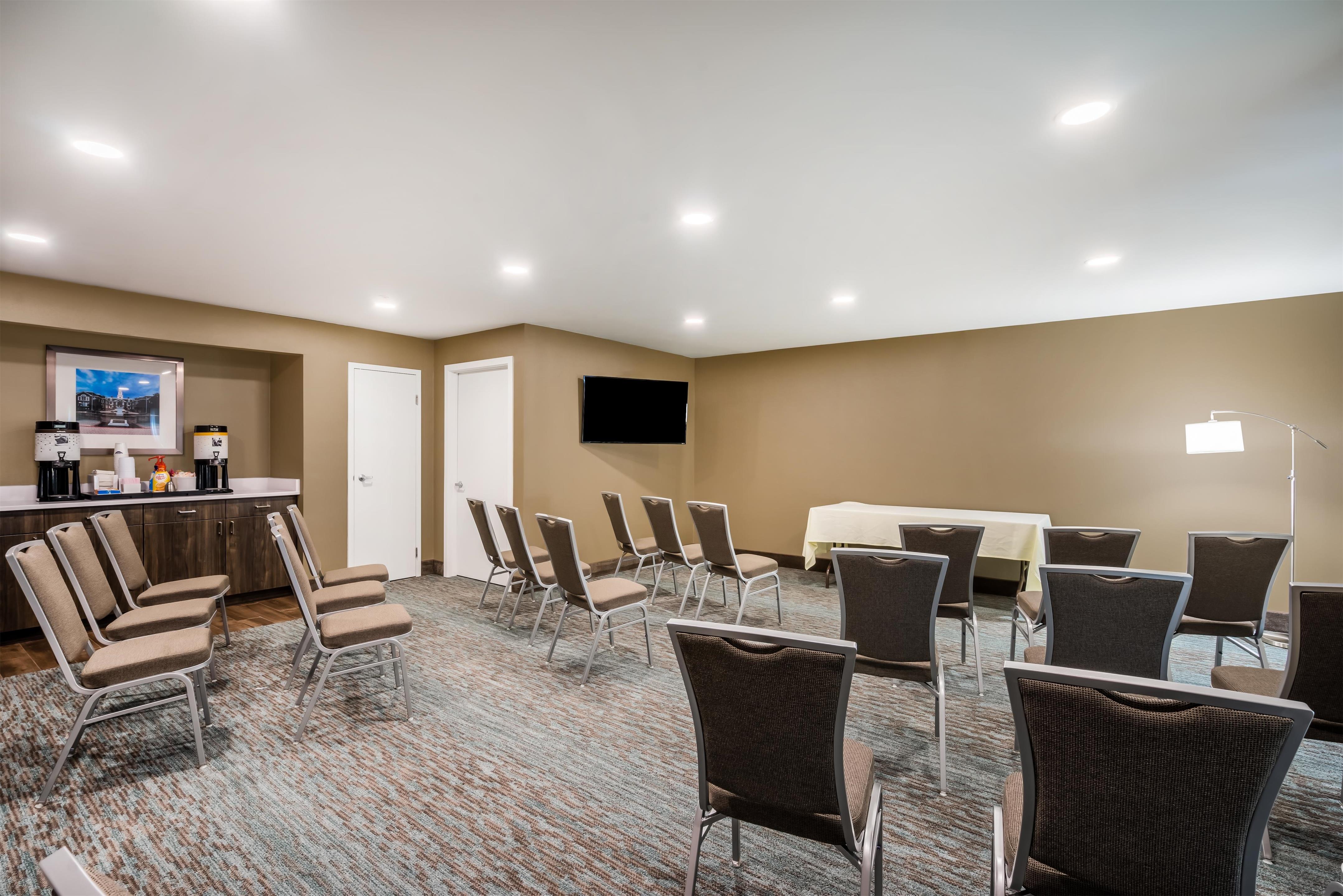 Meeting Room | Hampton Inn Dover