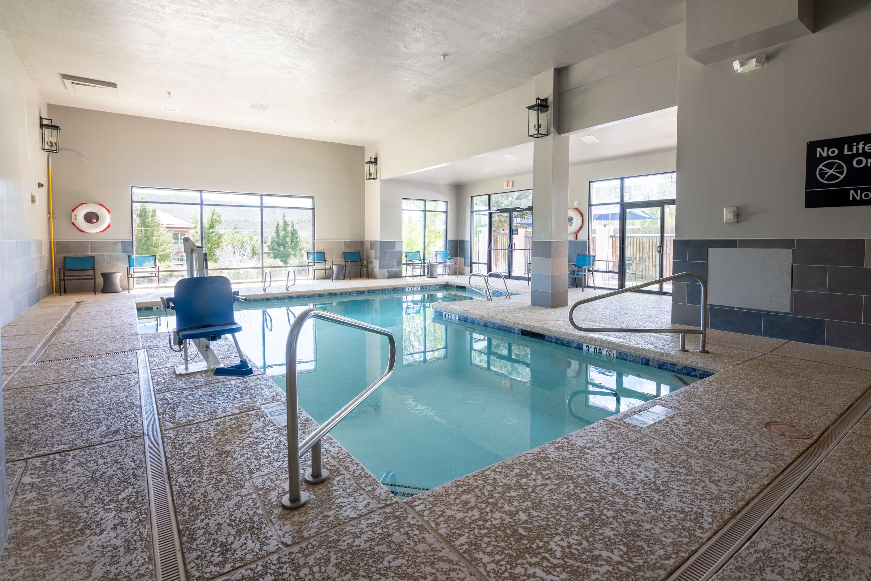 Pool | Hampton Inn Durango
