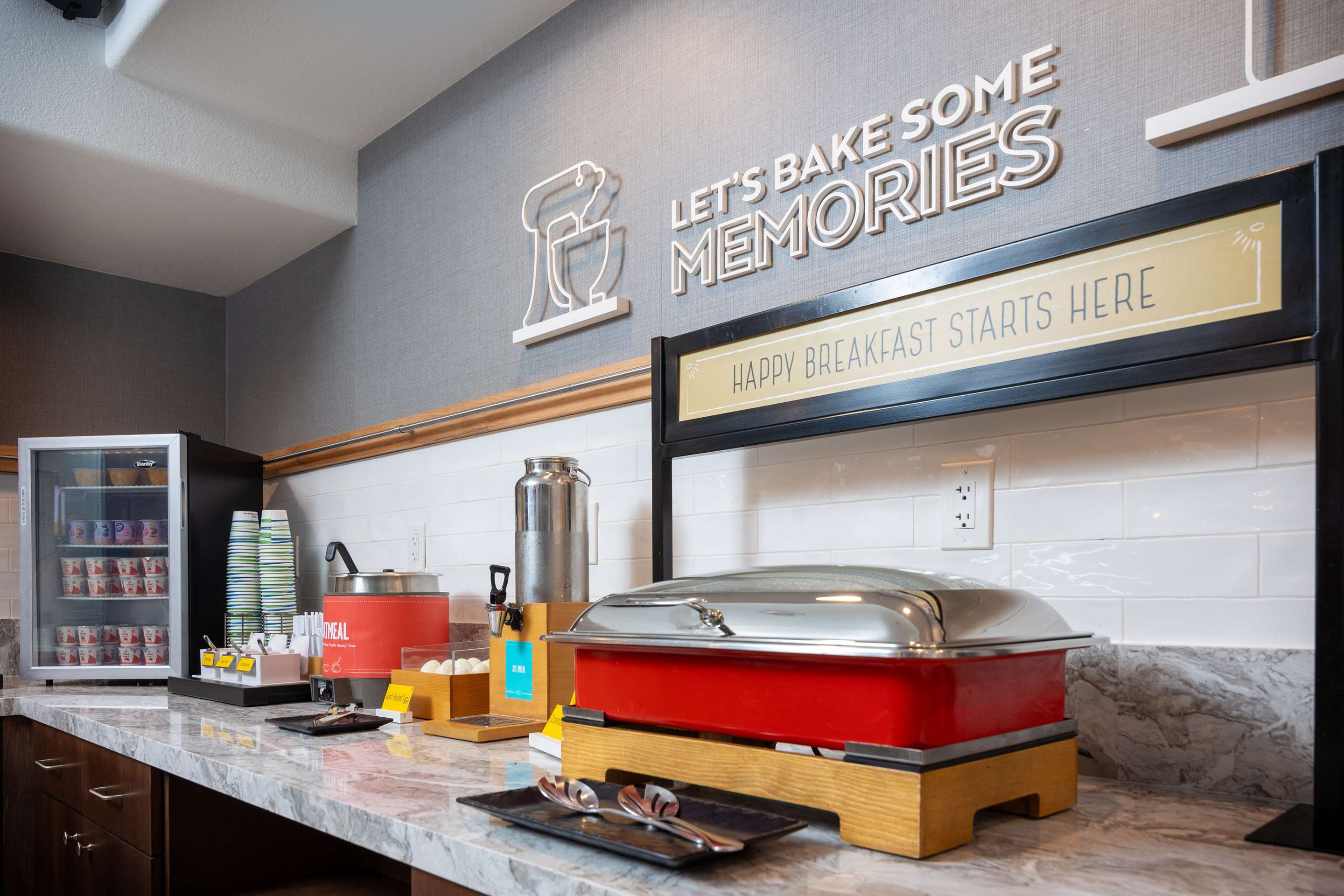 Breakfast Area | Hampton Inn Durango