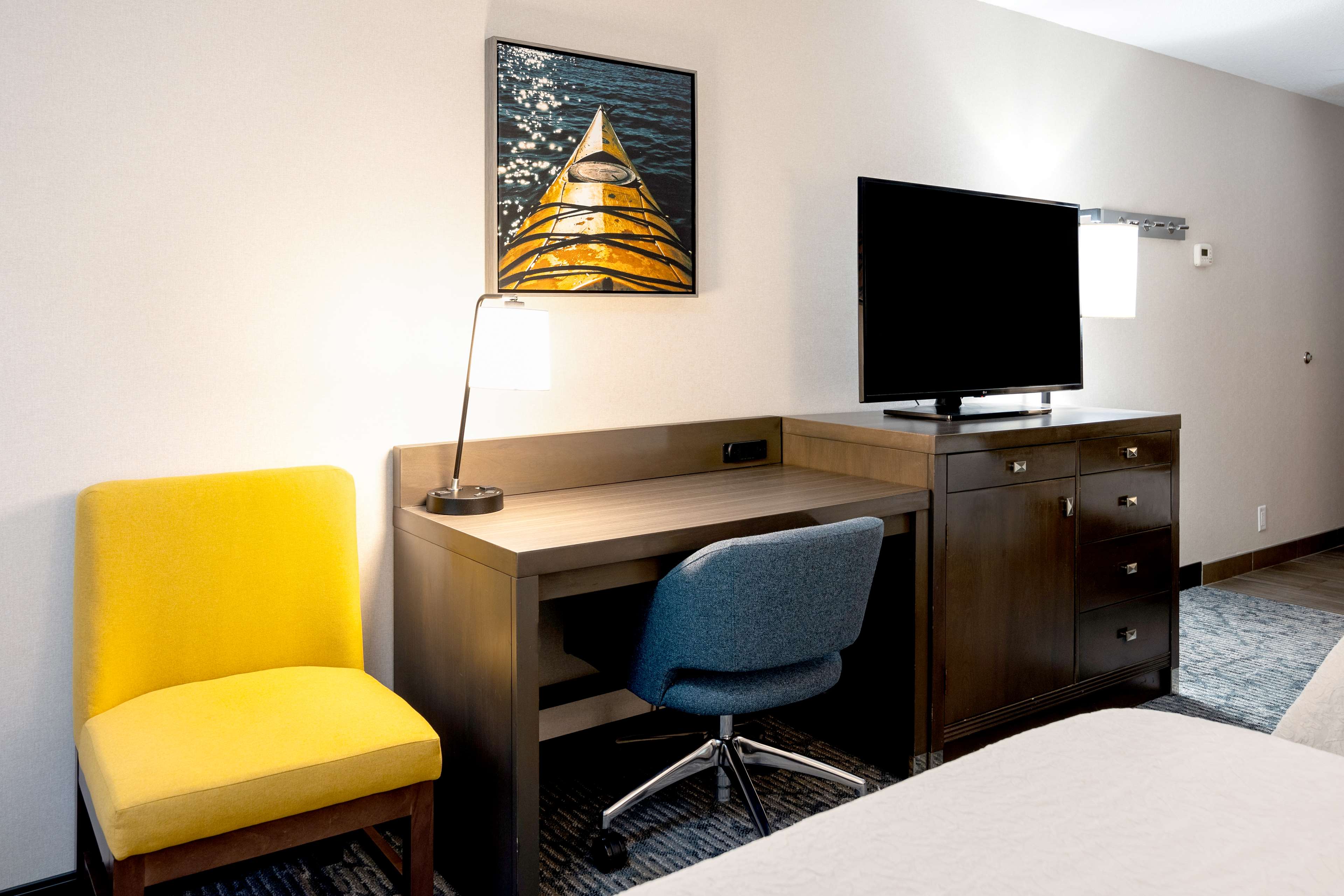 Hampton Inn by Hilton Durango - Tap to explore photos