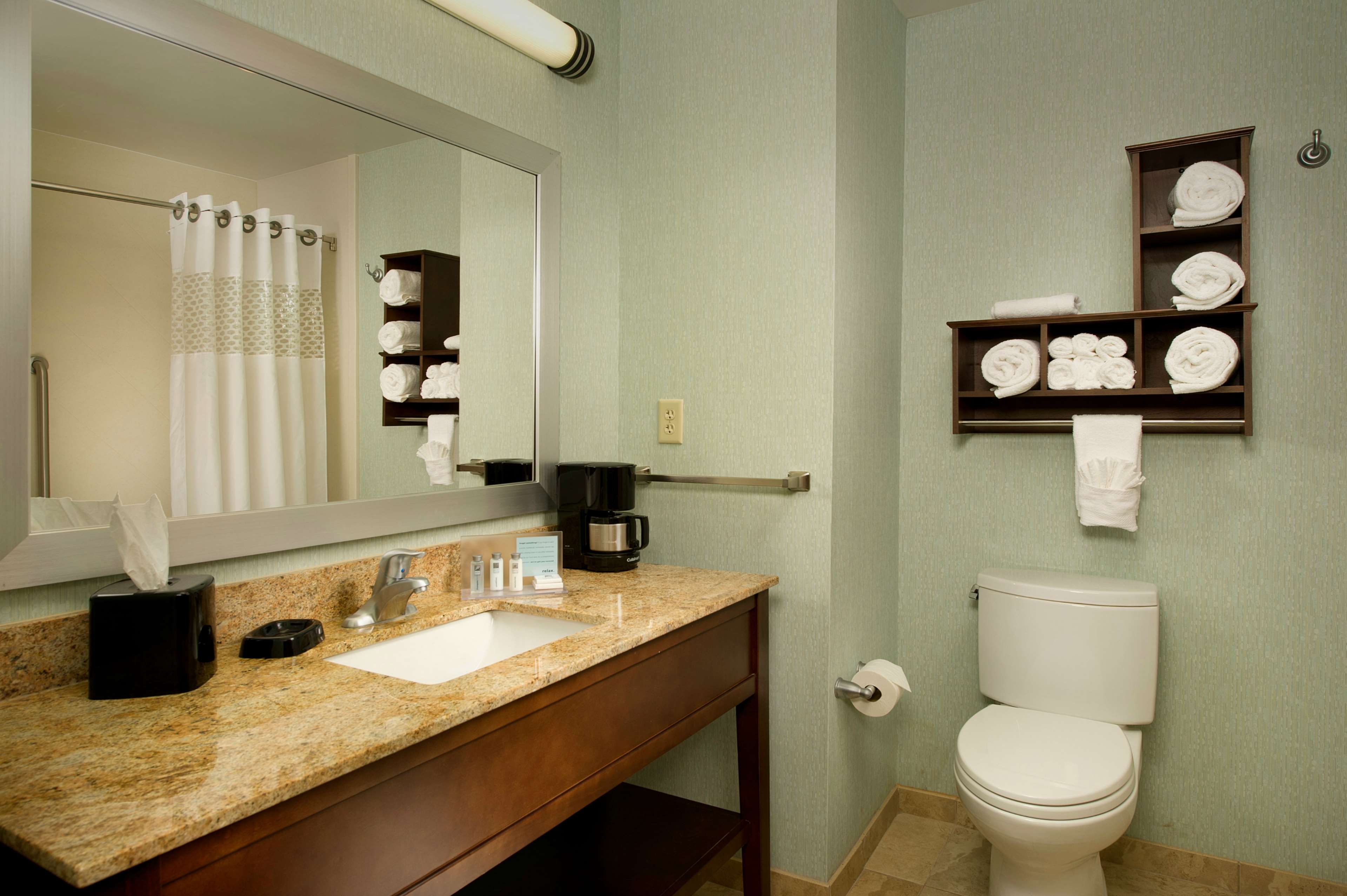 Hampton Inn by Hilton Uvalde Room Type - 2 QNS HEARING ACC NOSMOK