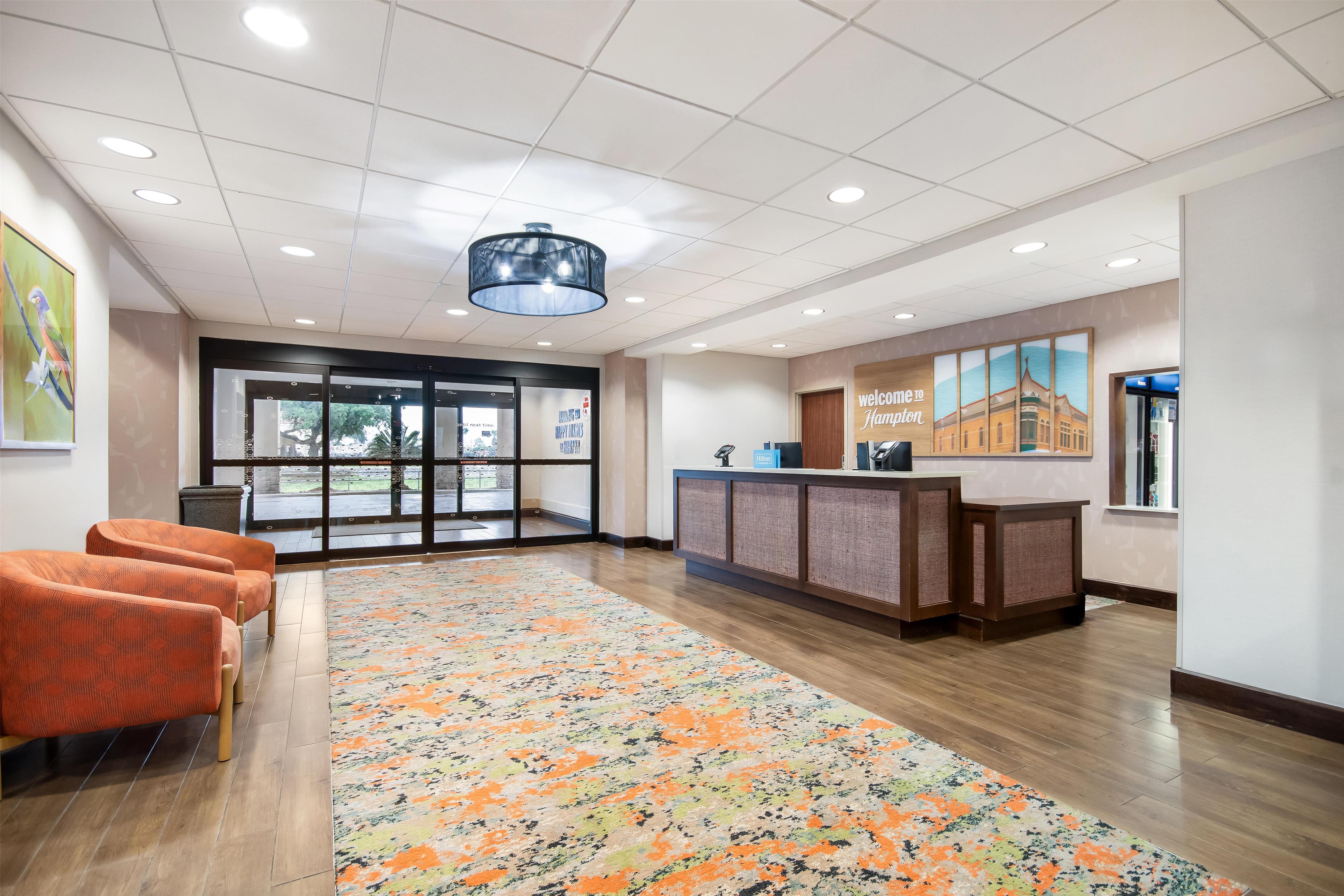 Reception | Hampton Inn Uvalde