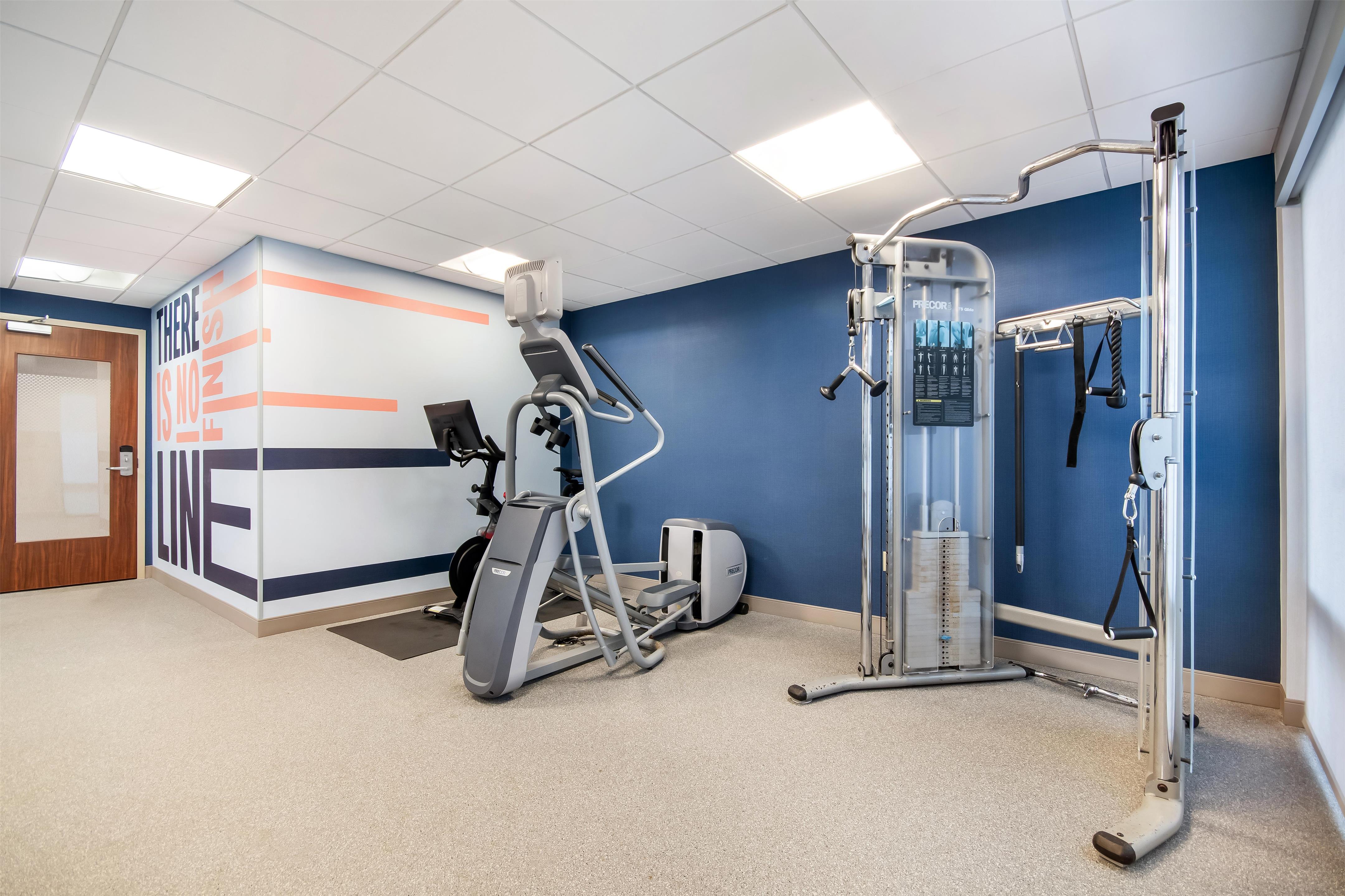Health club fitness center gym | Hampton Inn Uvalde