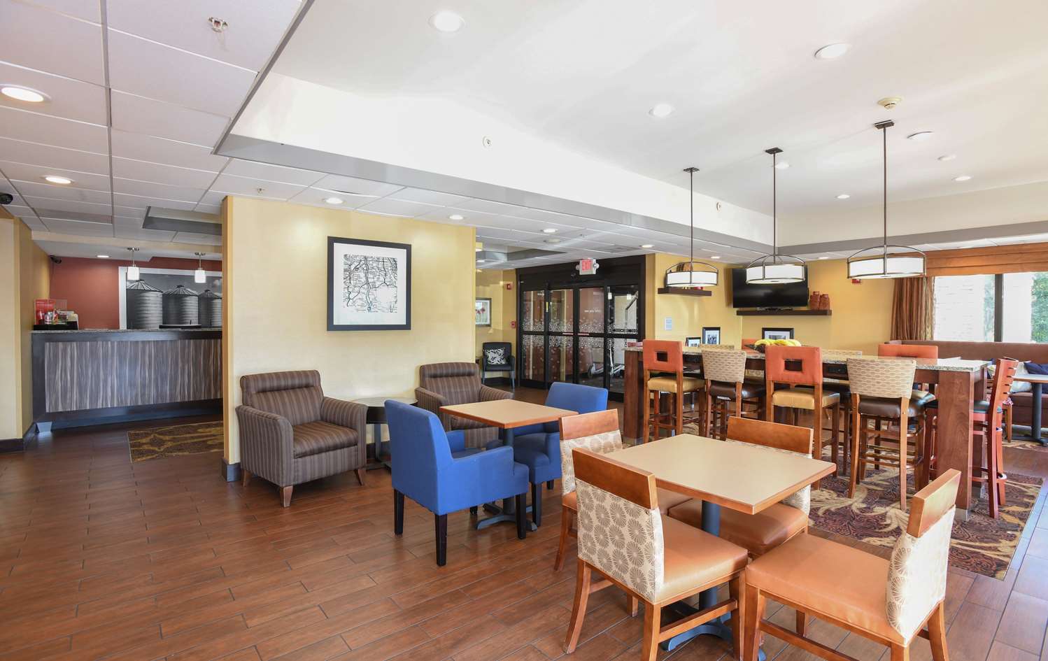 Hampton Inn Dry Ridge, KY See Discounts