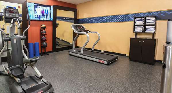 Fitness/ Exercise Room - Hampton Inn Dry Ridge