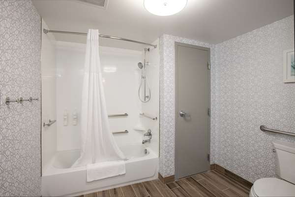  - Hampton Inn Dry Ridge