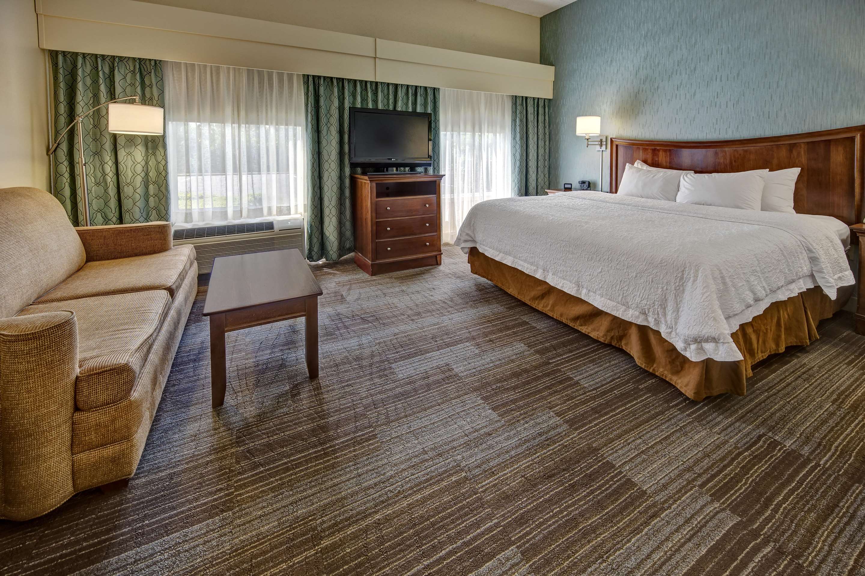 Guest room