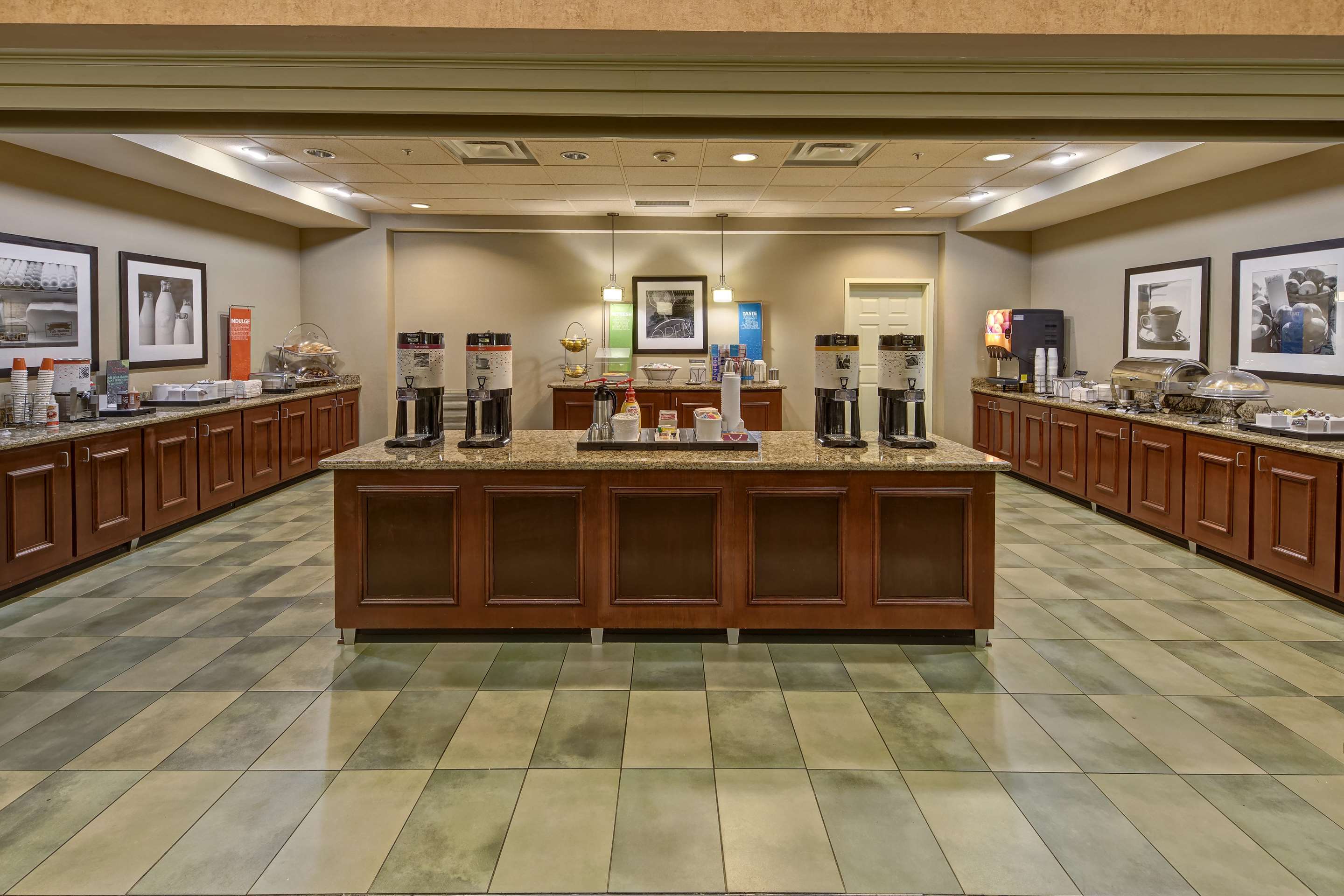Restaurant | Hampton Inn and Suites Destin/Sandestin Area, FL