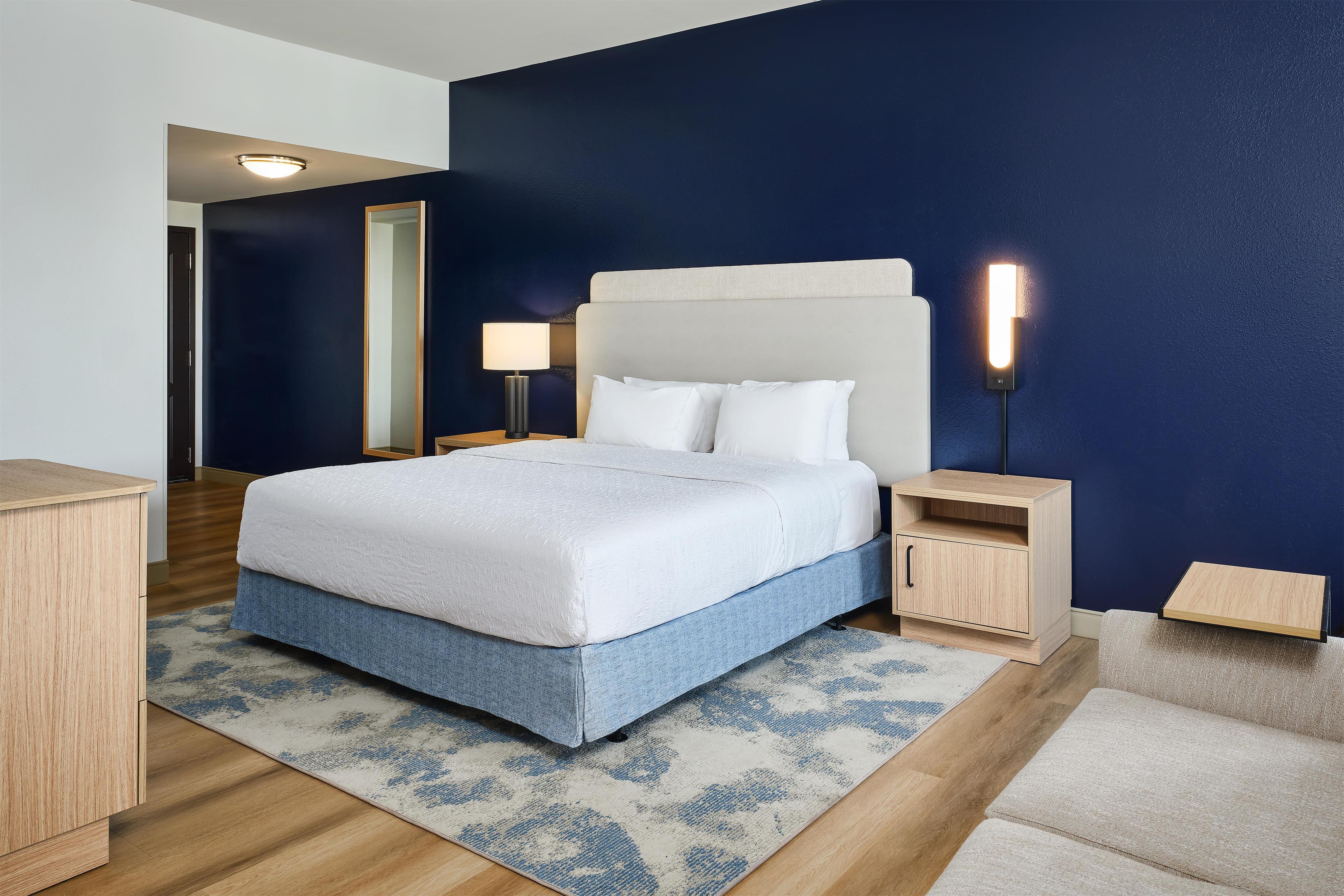 Guest room
