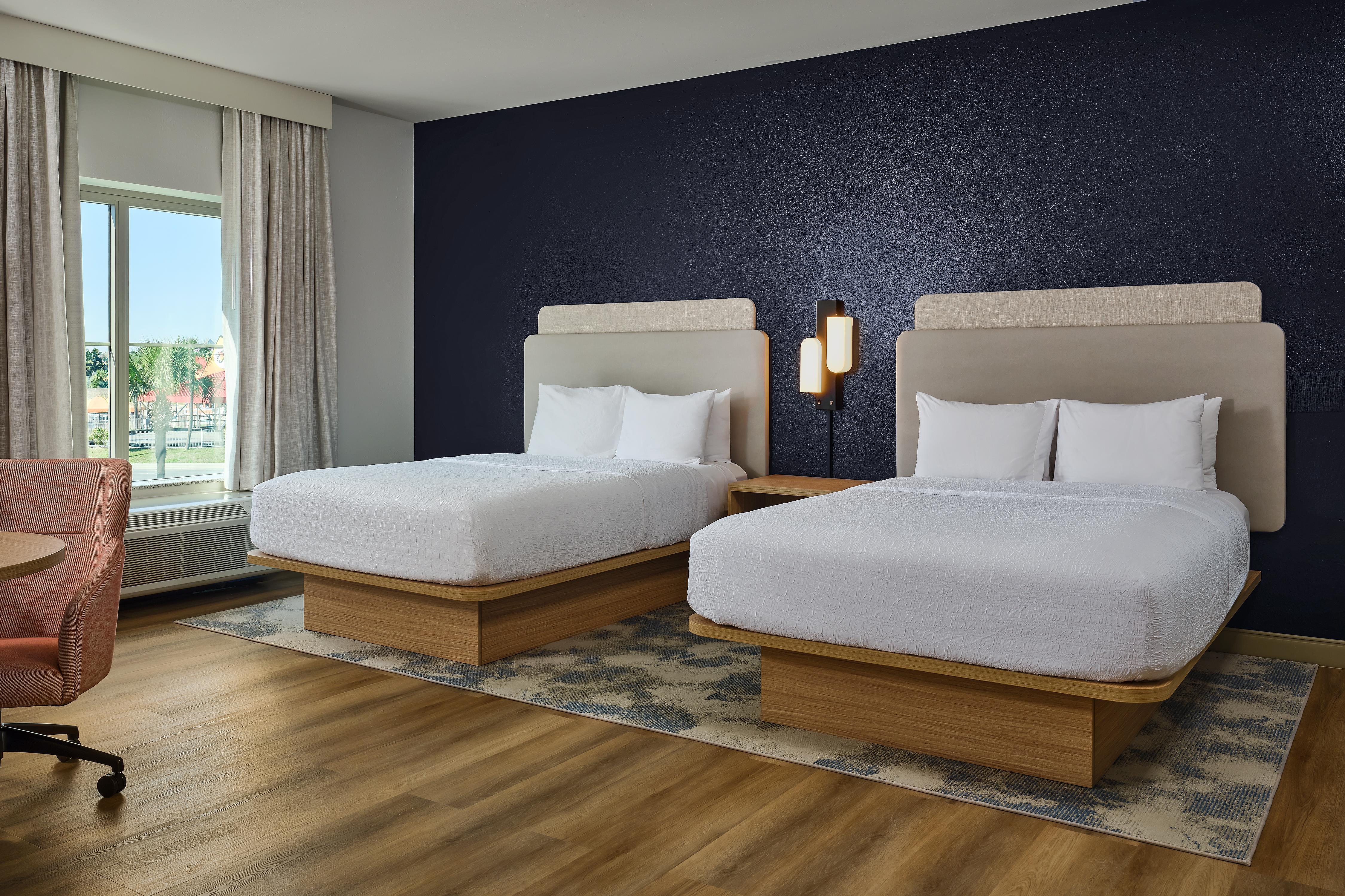 Hampton Inn & Suites by Hilton Destin Room Type - 2 QUEEN STUDIO SUITE NS5