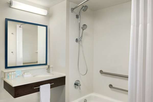  - Hampton Inn West Des Moines - I-80, Exit 121