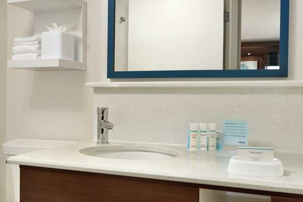  - Hampton Inn West Des Moines - I-80, Exit 121