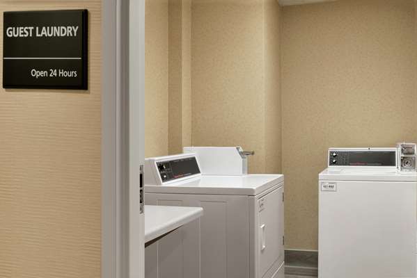  - Hampton Inn West Des Moines - I-80, Exit 121