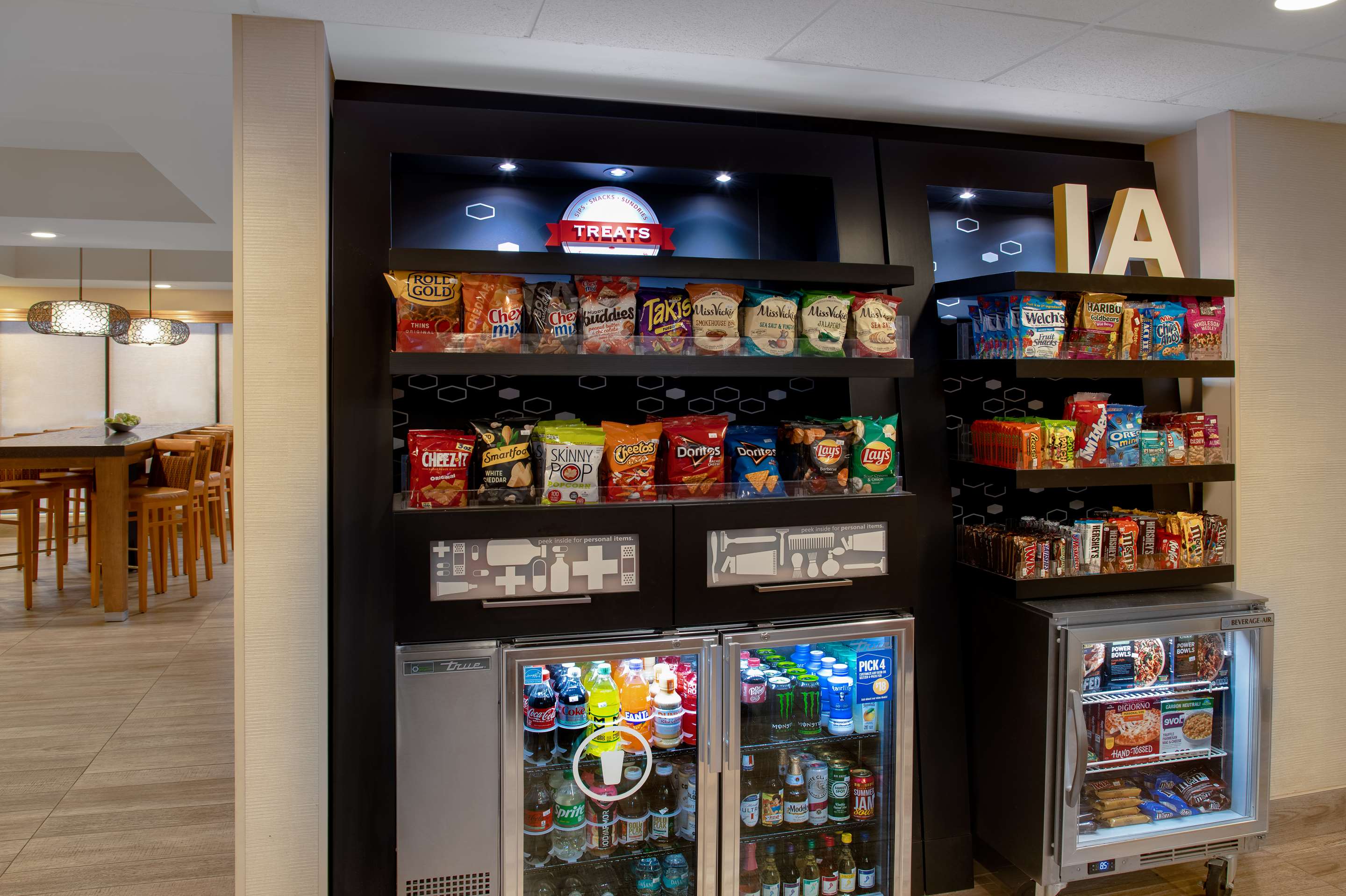 Restaurant | Hampton Inn West Des Moines Lake Drive