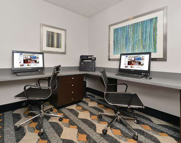 Conference Area - Hampton Inn & Suites Downtown Des Moines