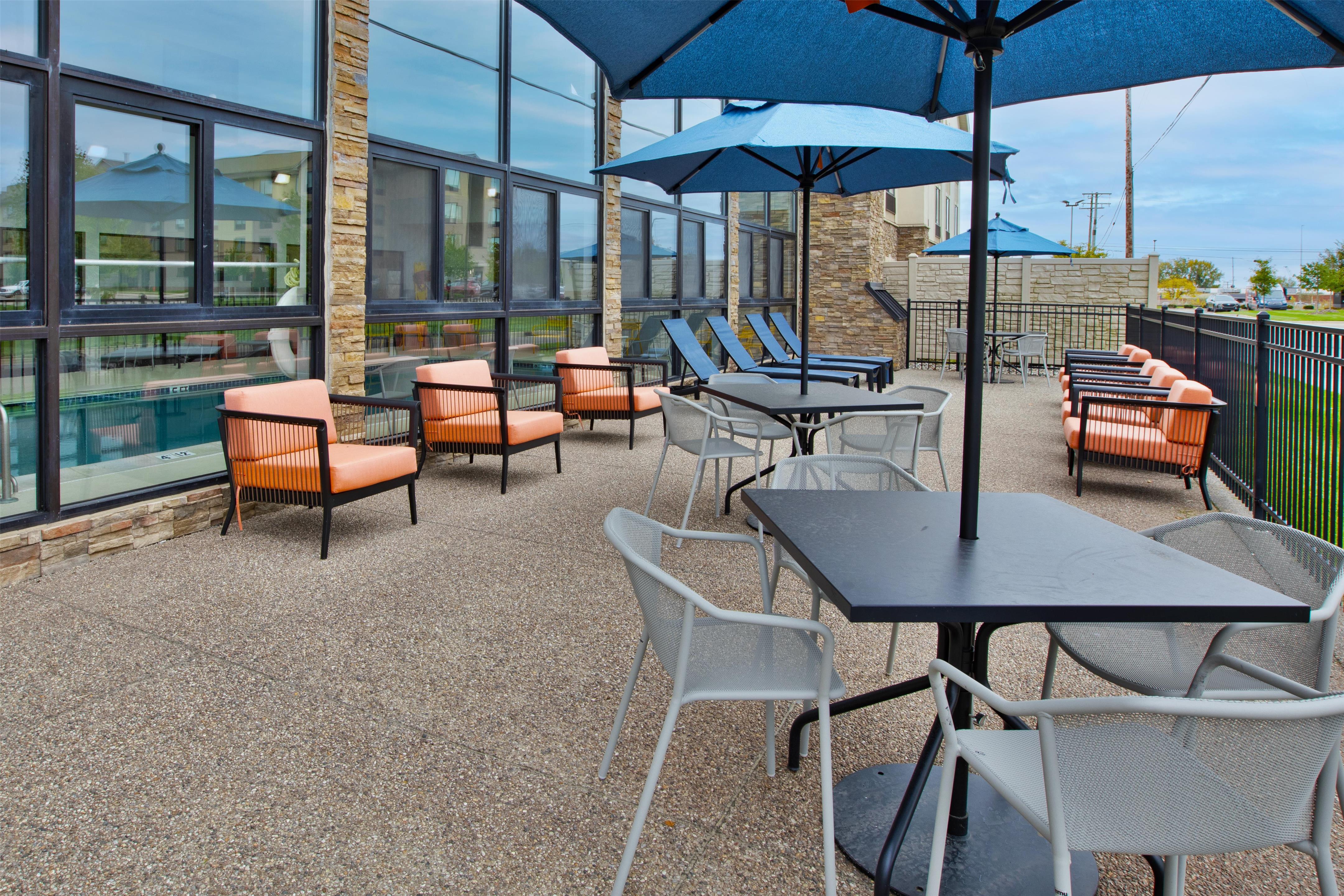Exterior | Hampton Inn Detroit/Belleville-Airport Area