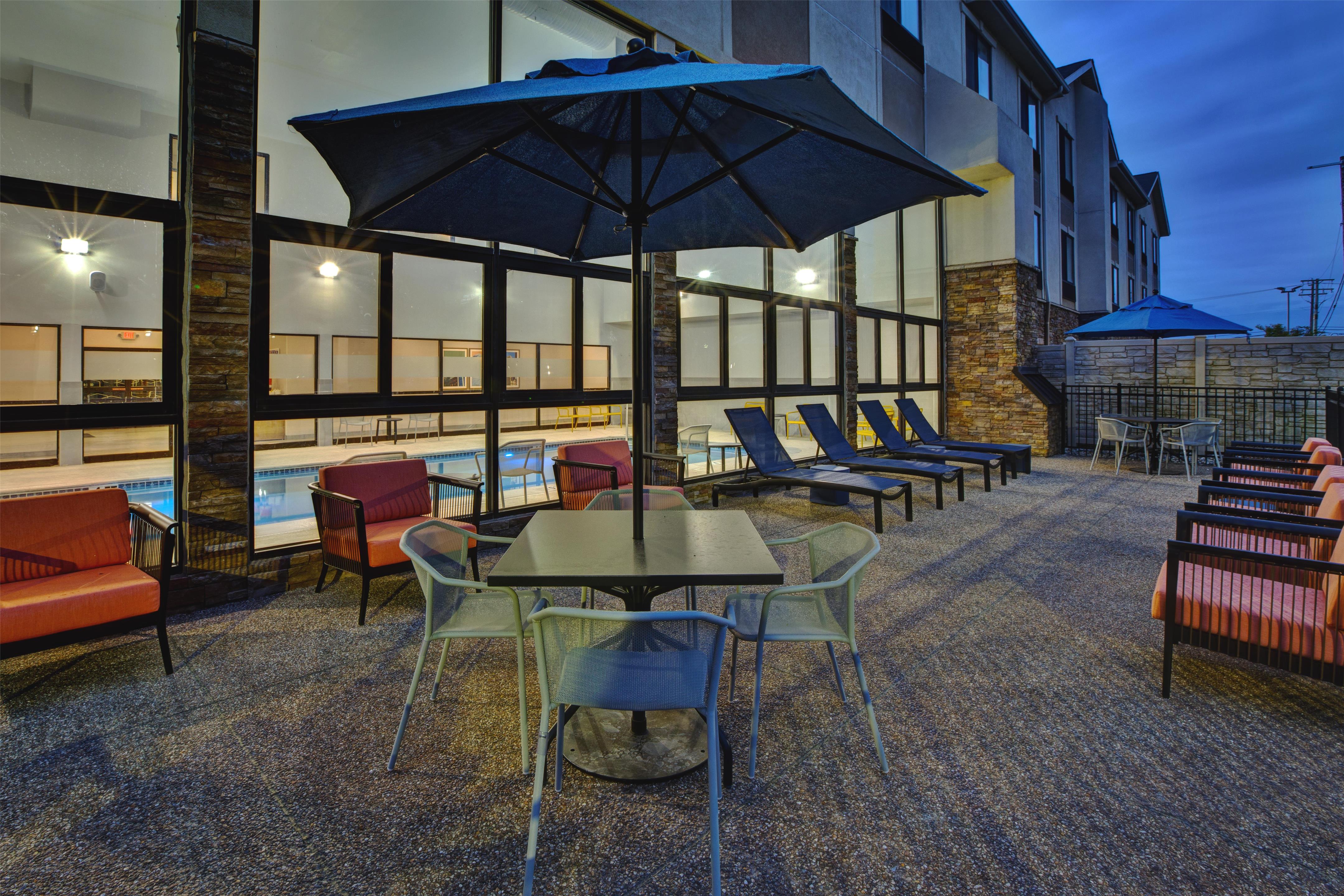 Exterior | Hampton Inn Detroit/Belleville-Airport Area