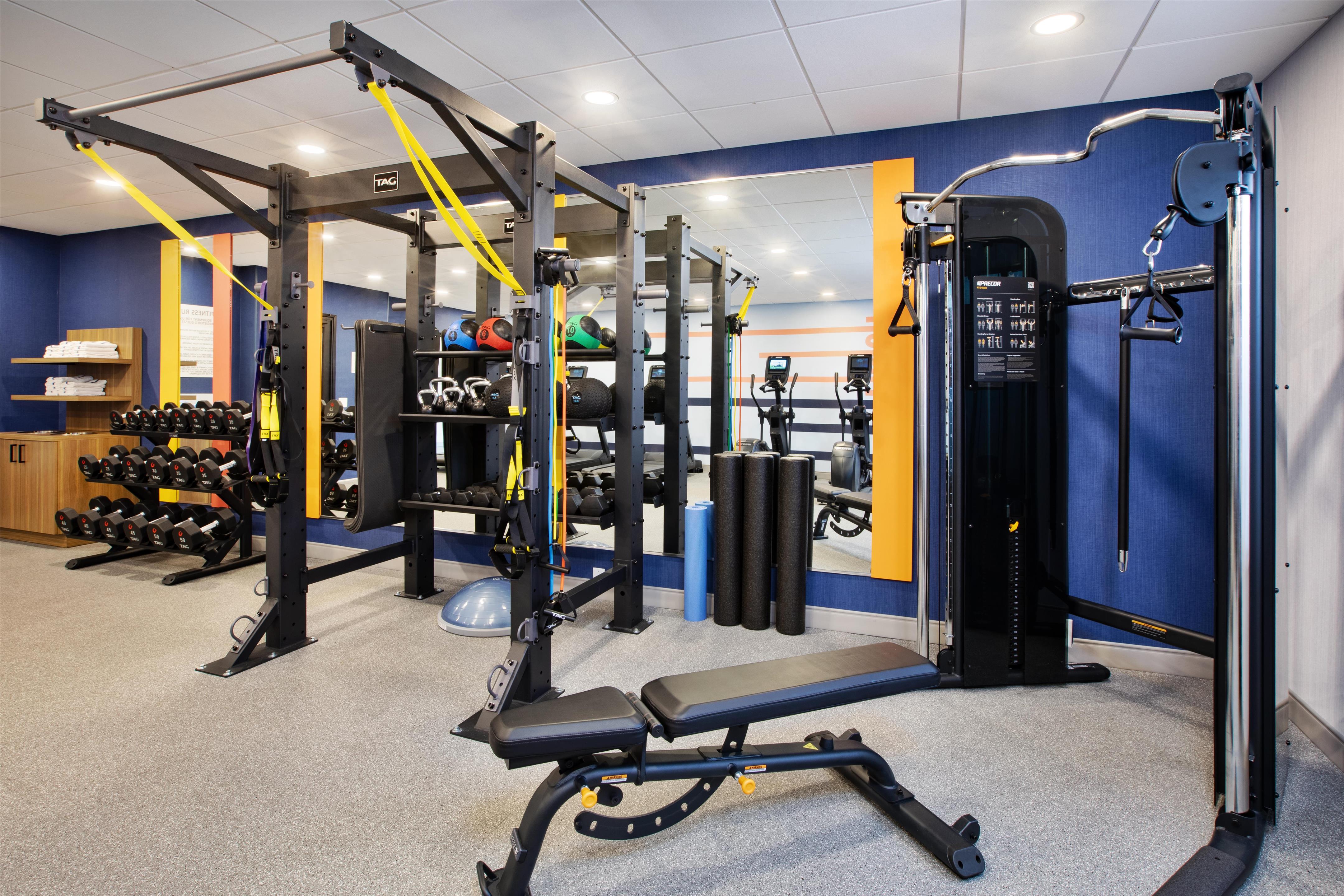 Health club fitness center gym | Hampton Inn Detroit/Belleville-Airport Area