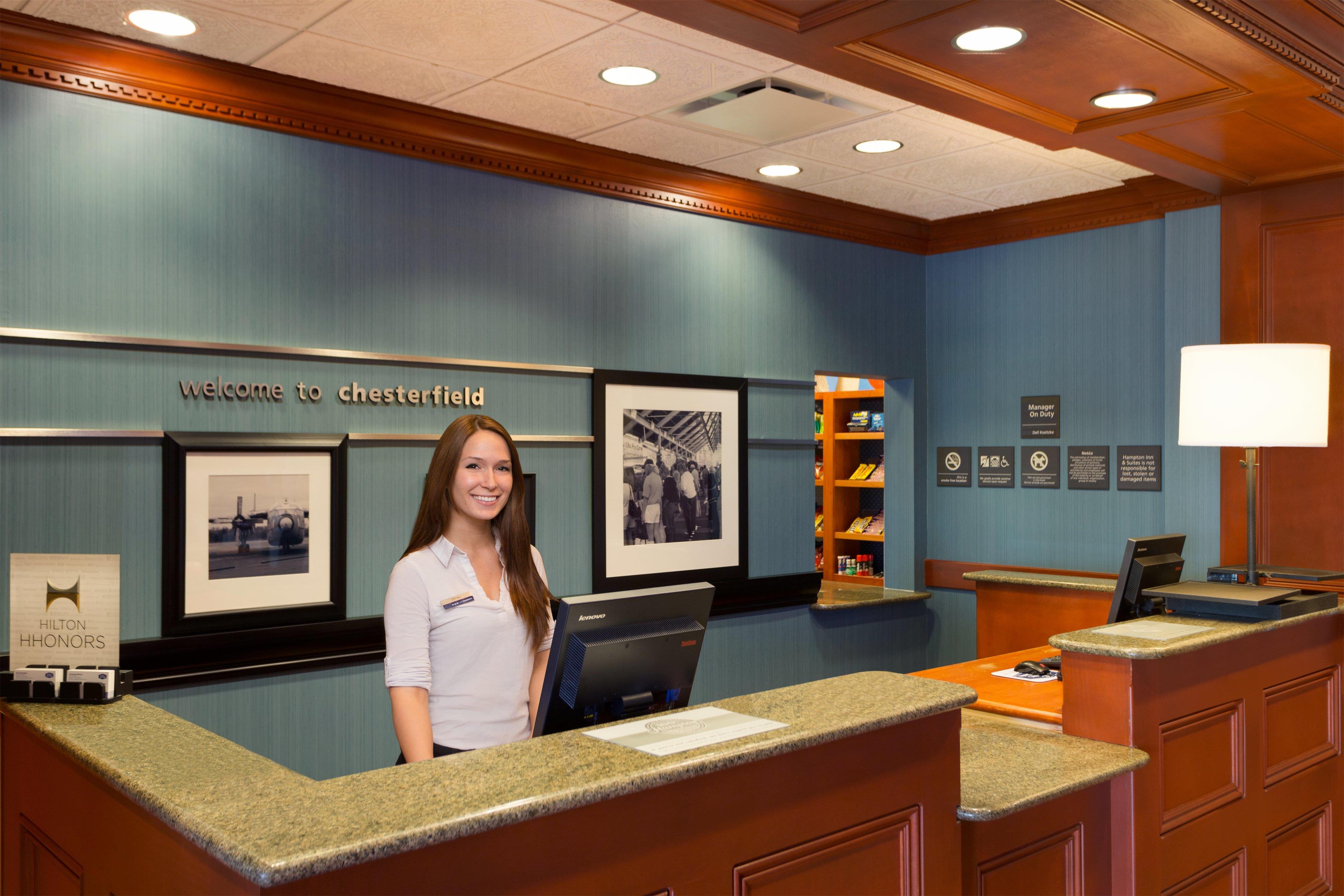 Reception | Hampton Inn and Suites Detroit/Chesterfield Township