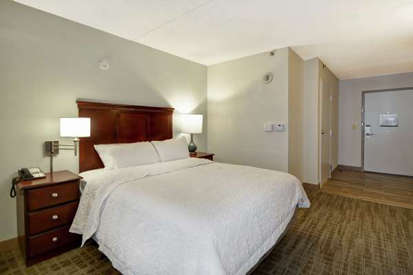  - Hampton Inn Madison Heights - I-75, Exit 65