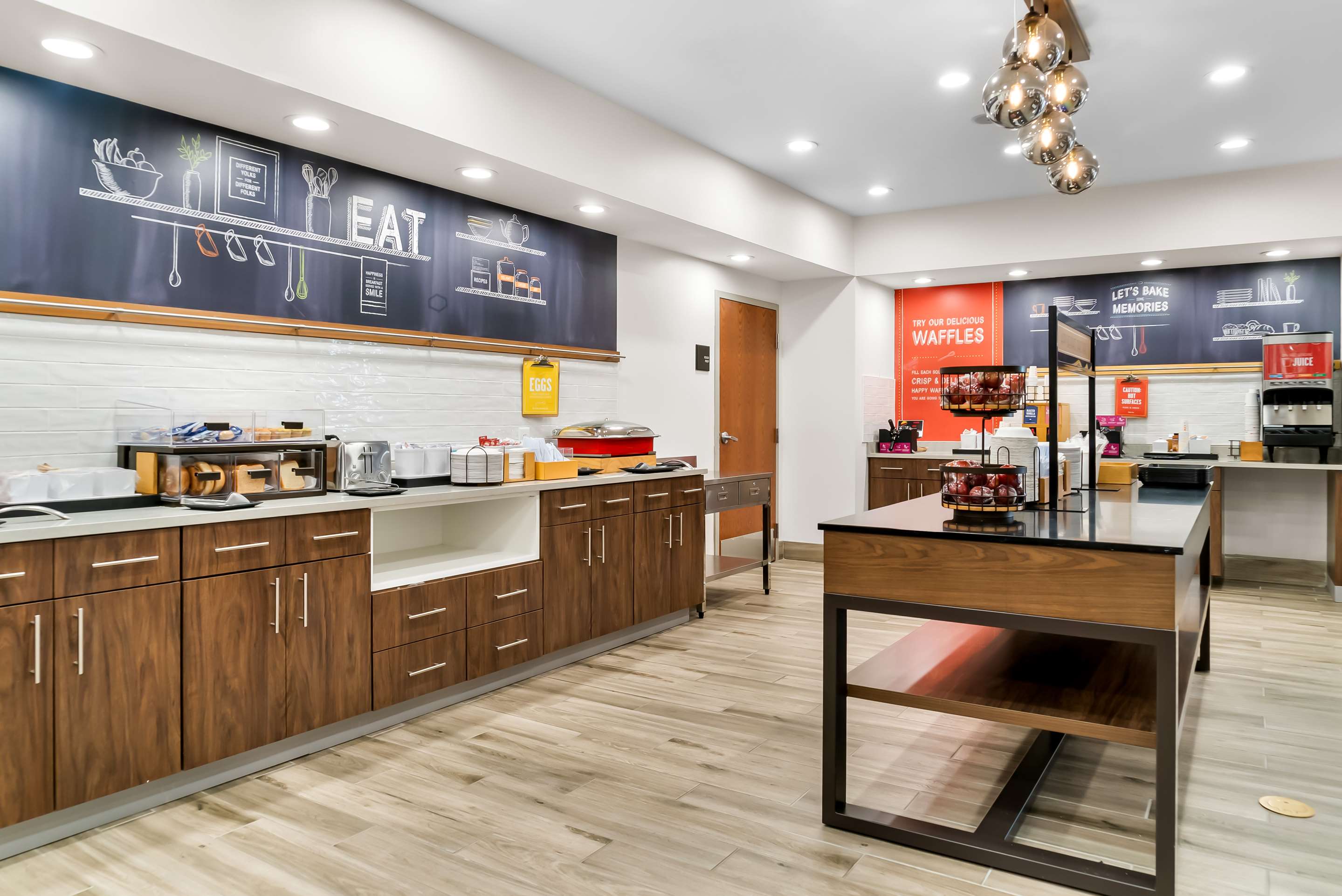 Breakfast Area | Hampton Inn Detroit/Auburn Hills-North