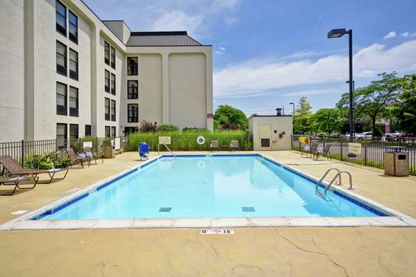 Exterior view - Hampton Inn Northville - I-96 & I-275, Exit 167