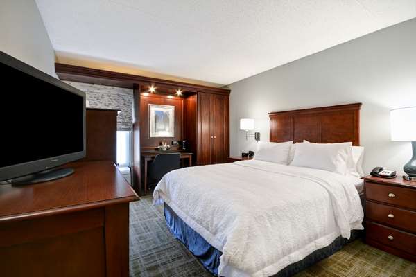  - Hampton Inn Northville - I-96 & I-275, Exit 167