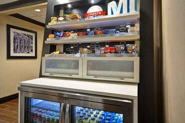 Restaurant - Hampton Inn Northville - I-96 & I-275, Exit 167