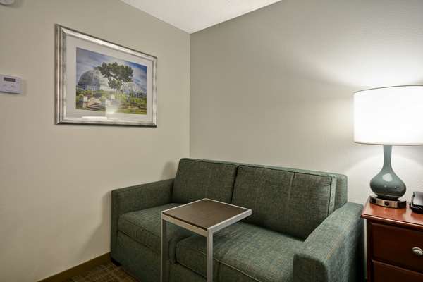  - Hampton Inn Northville - I-96 & I-275, Exit 167