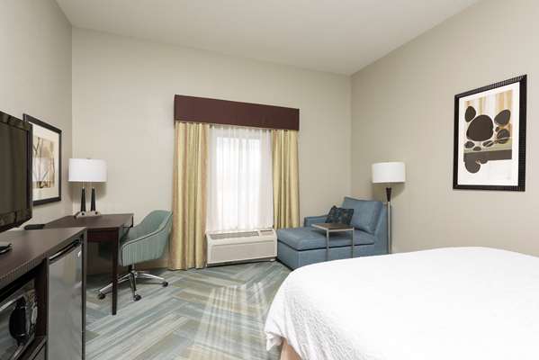  - Hampton Inn Clinton Township