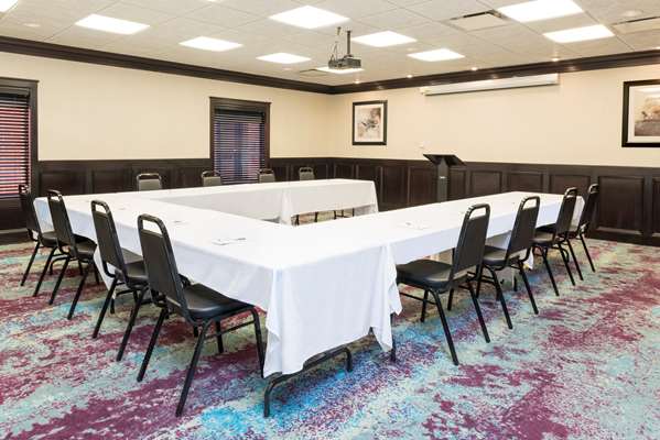  - Hampton Inn Clinton Township