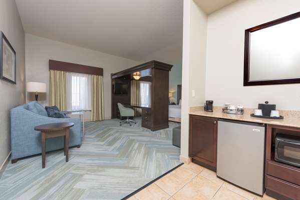  - Hampton Inn Clinton Township