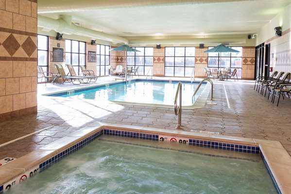 Pool - Hampton Inn Clinton Township