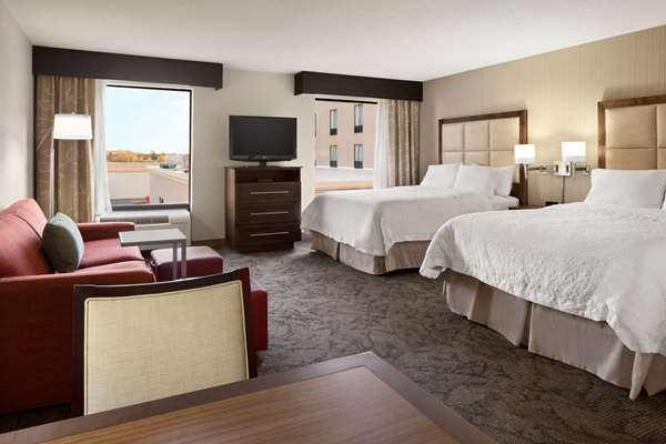  - Hampton Inn & Suites Sterling Heights