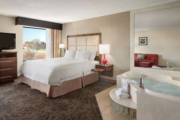 - Hampton Inn & Suites Sterling Heights