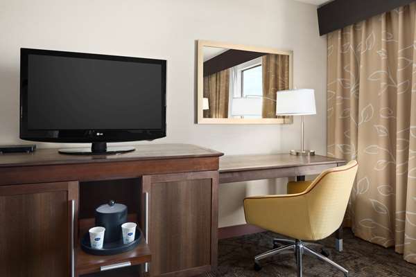  - Hampton Inn & Suites Sterling Heights