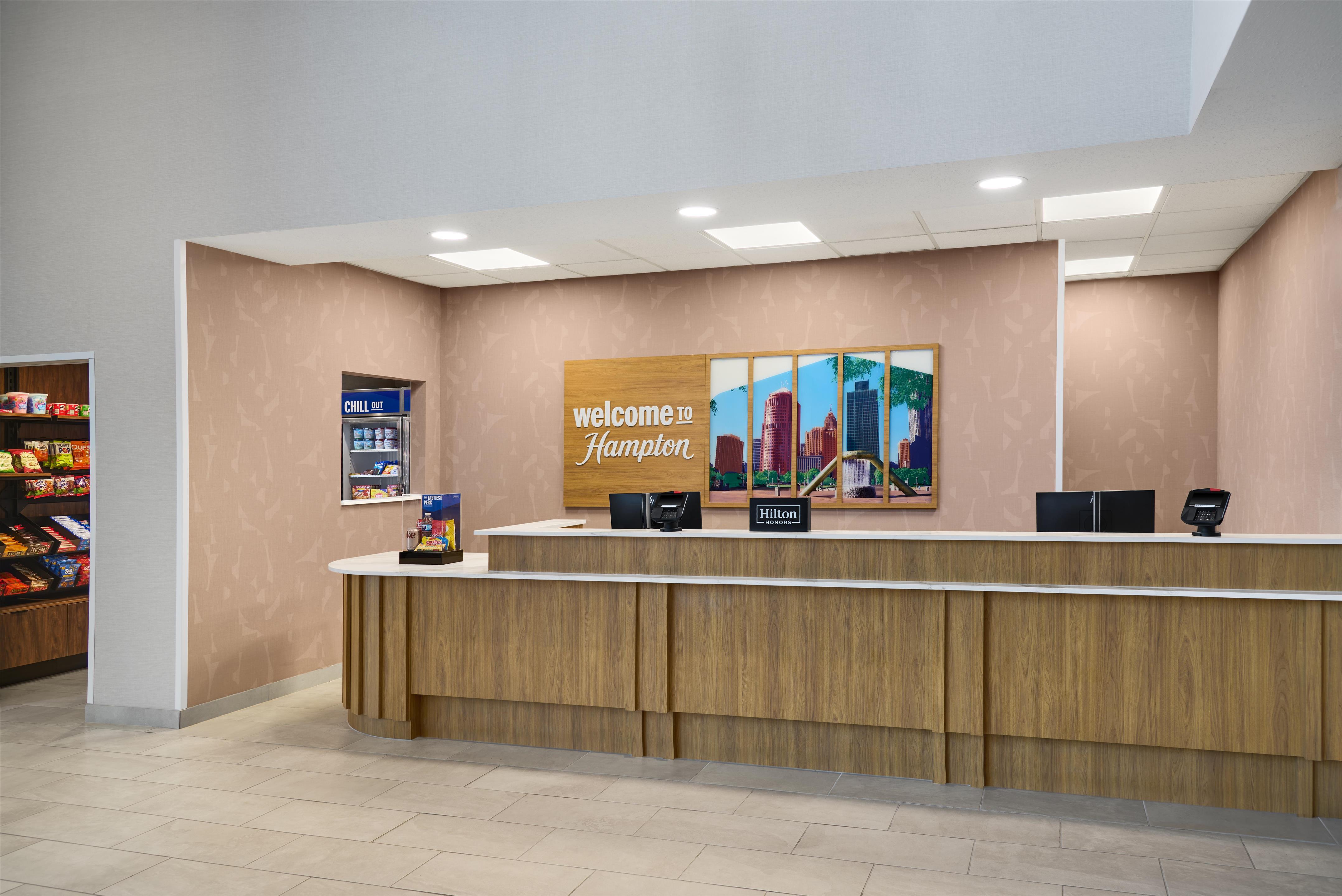 Reception | Hampton Inn & Suites Detroit/Sterling Heights