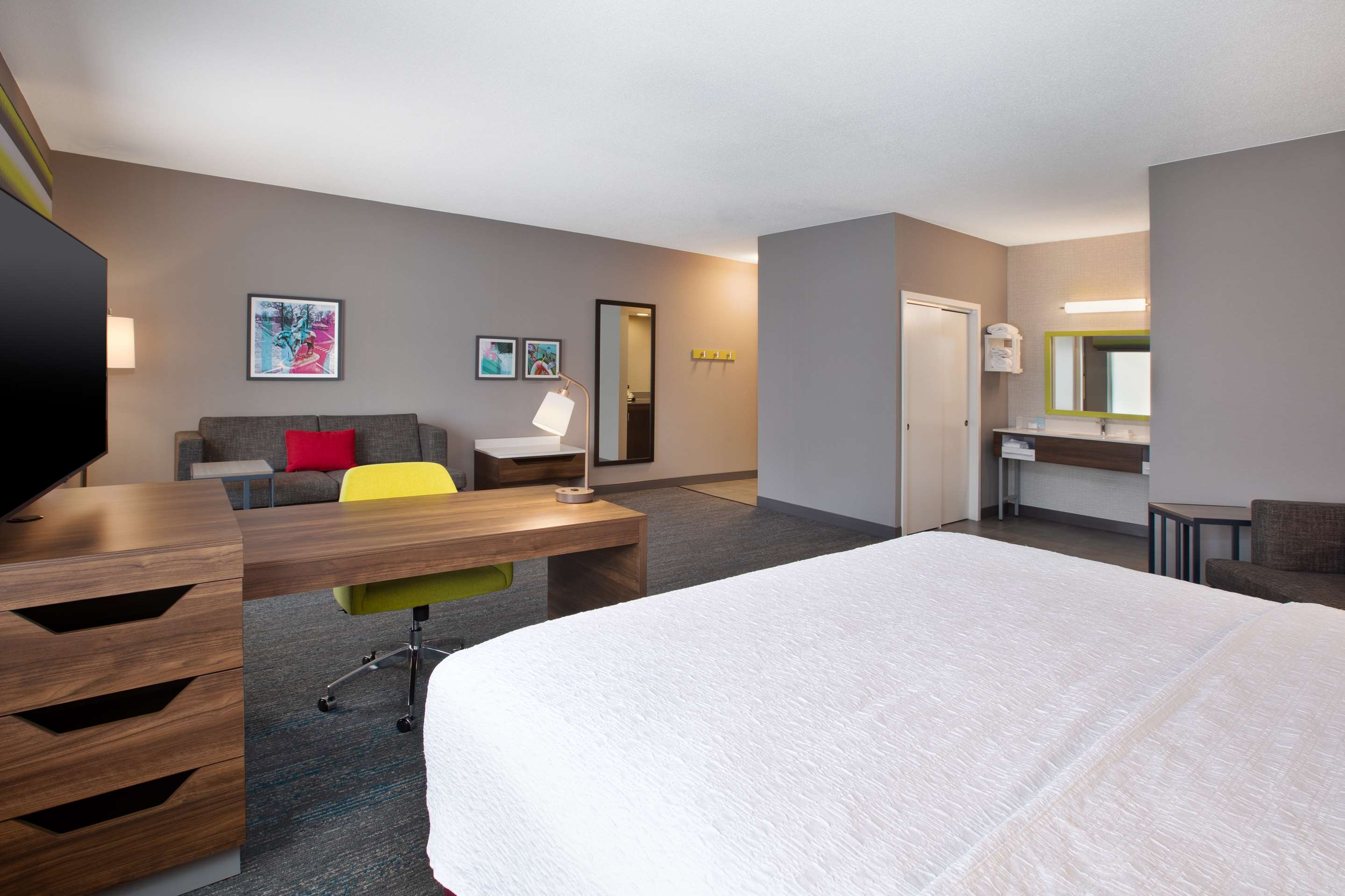 Guest room