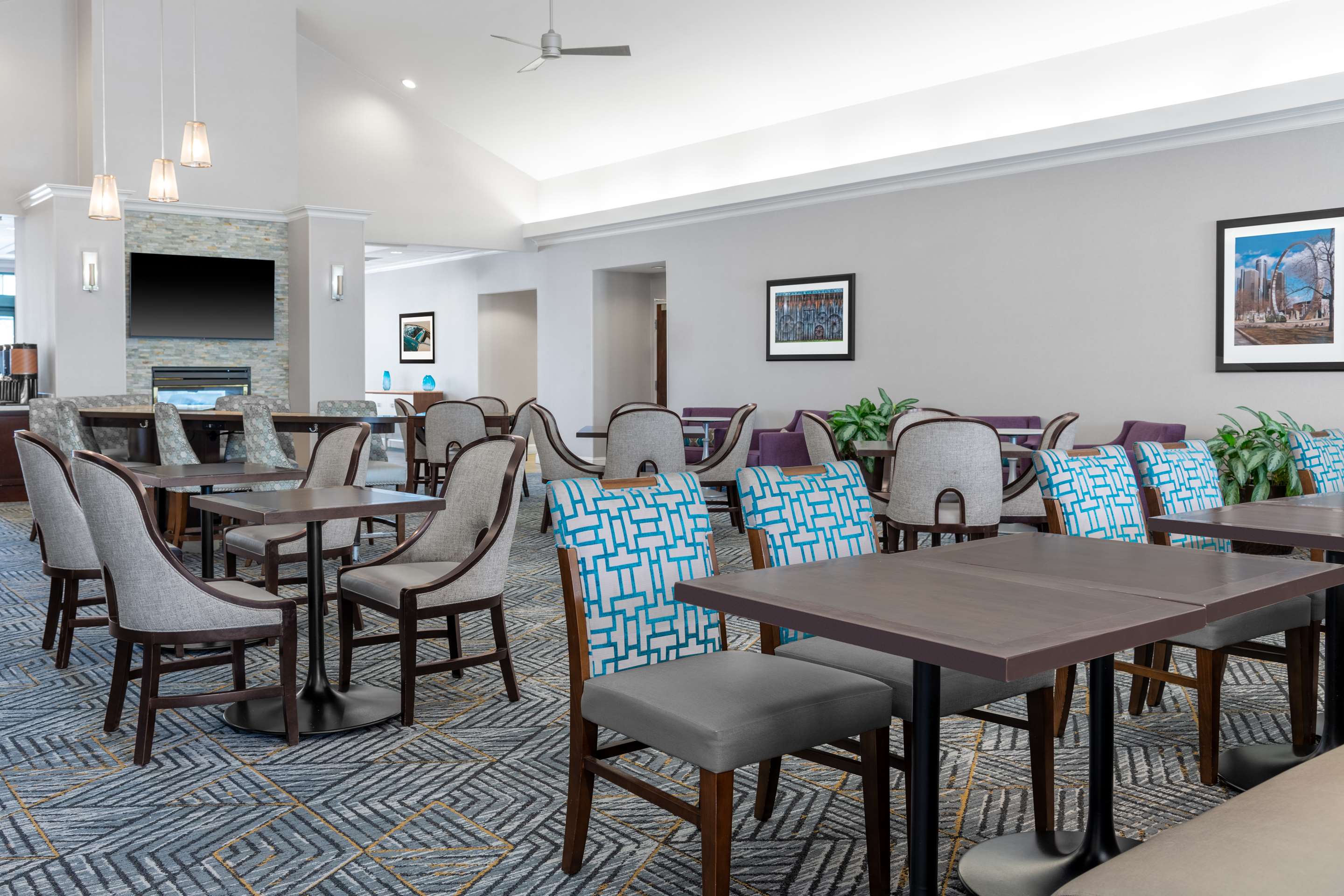Breakfast Area | Homewood Suites by Hilton Detroit-Troy