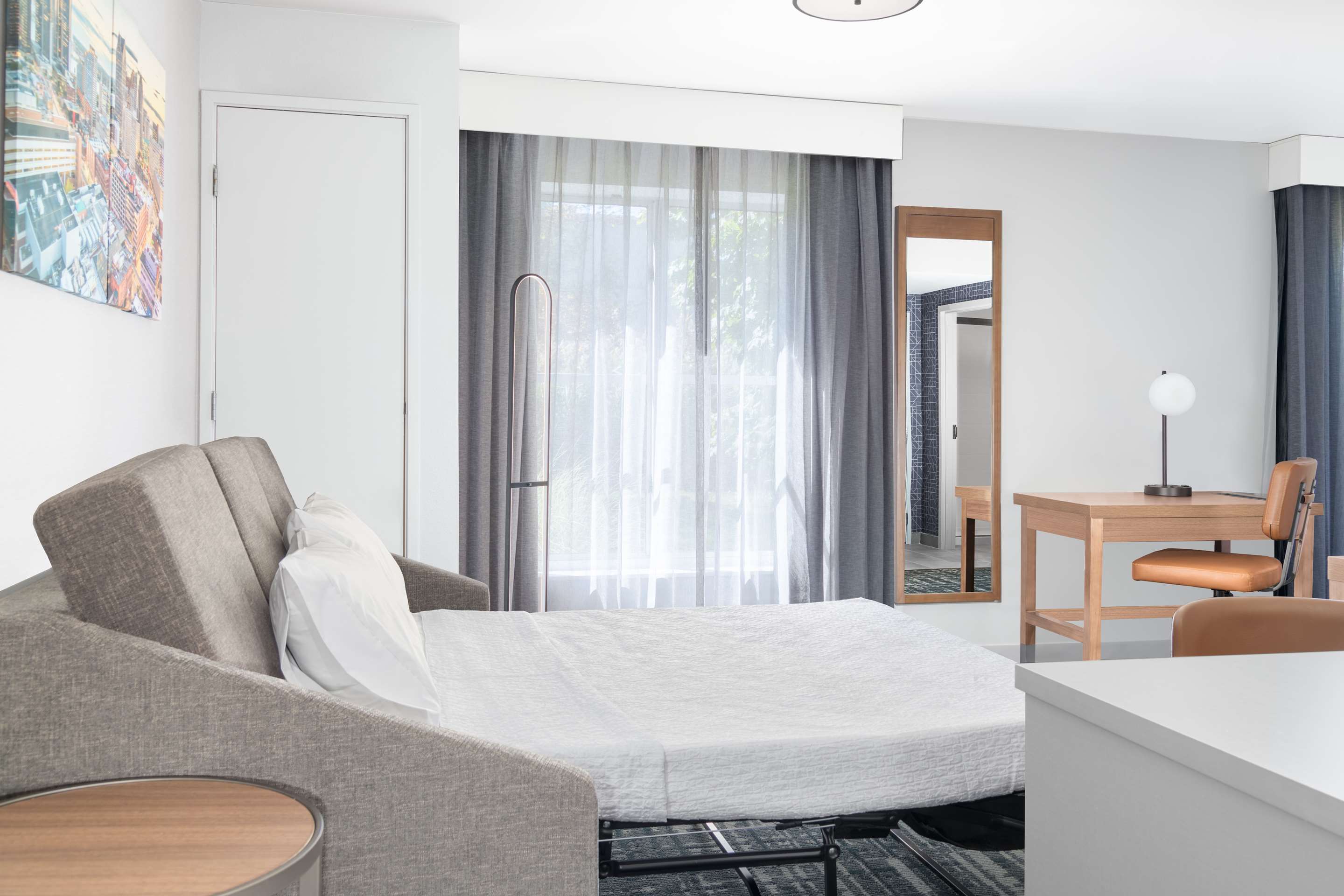 Guest room