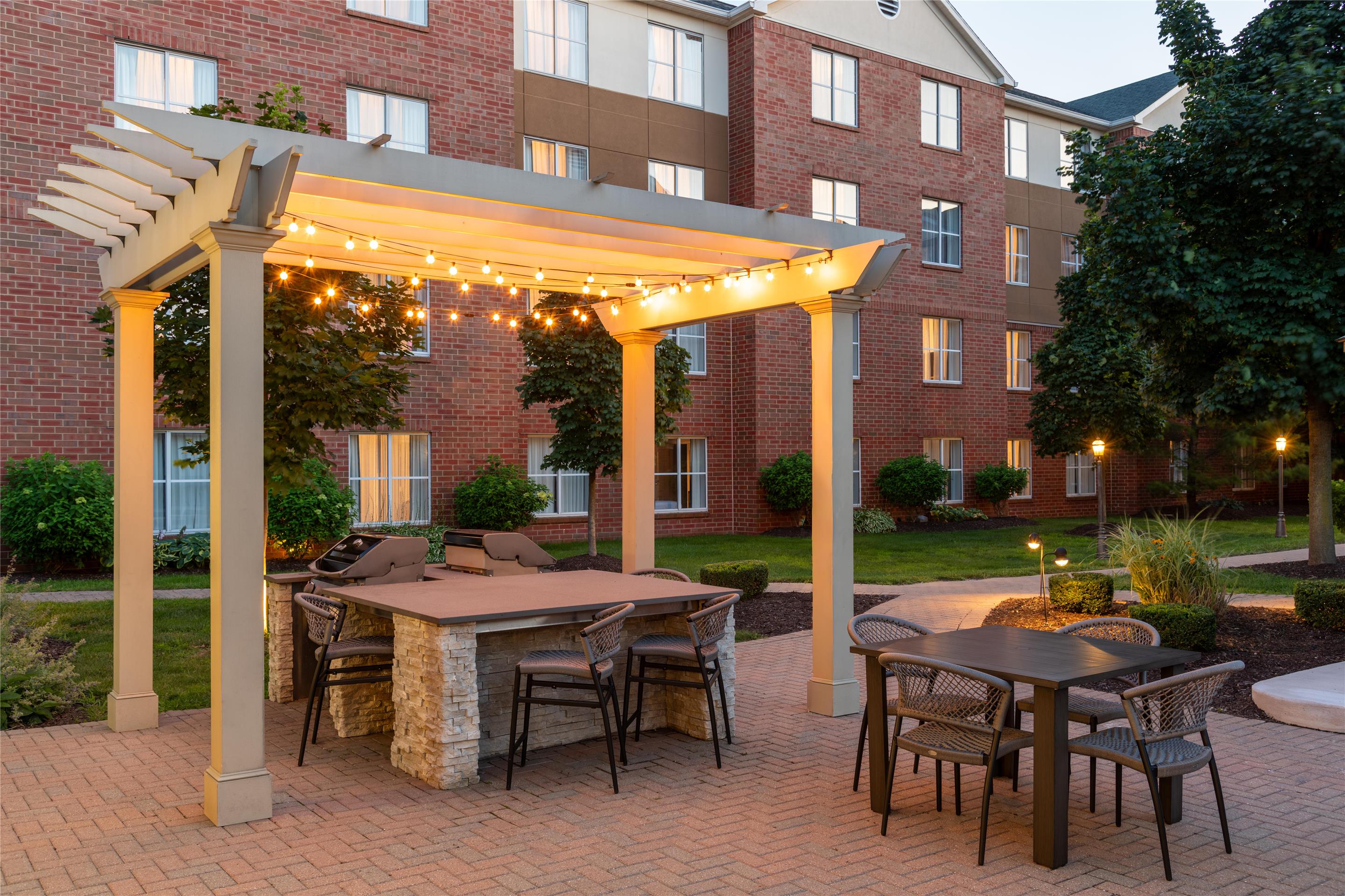Exterior | Homewood Suites by Hilton Detroit-Troy