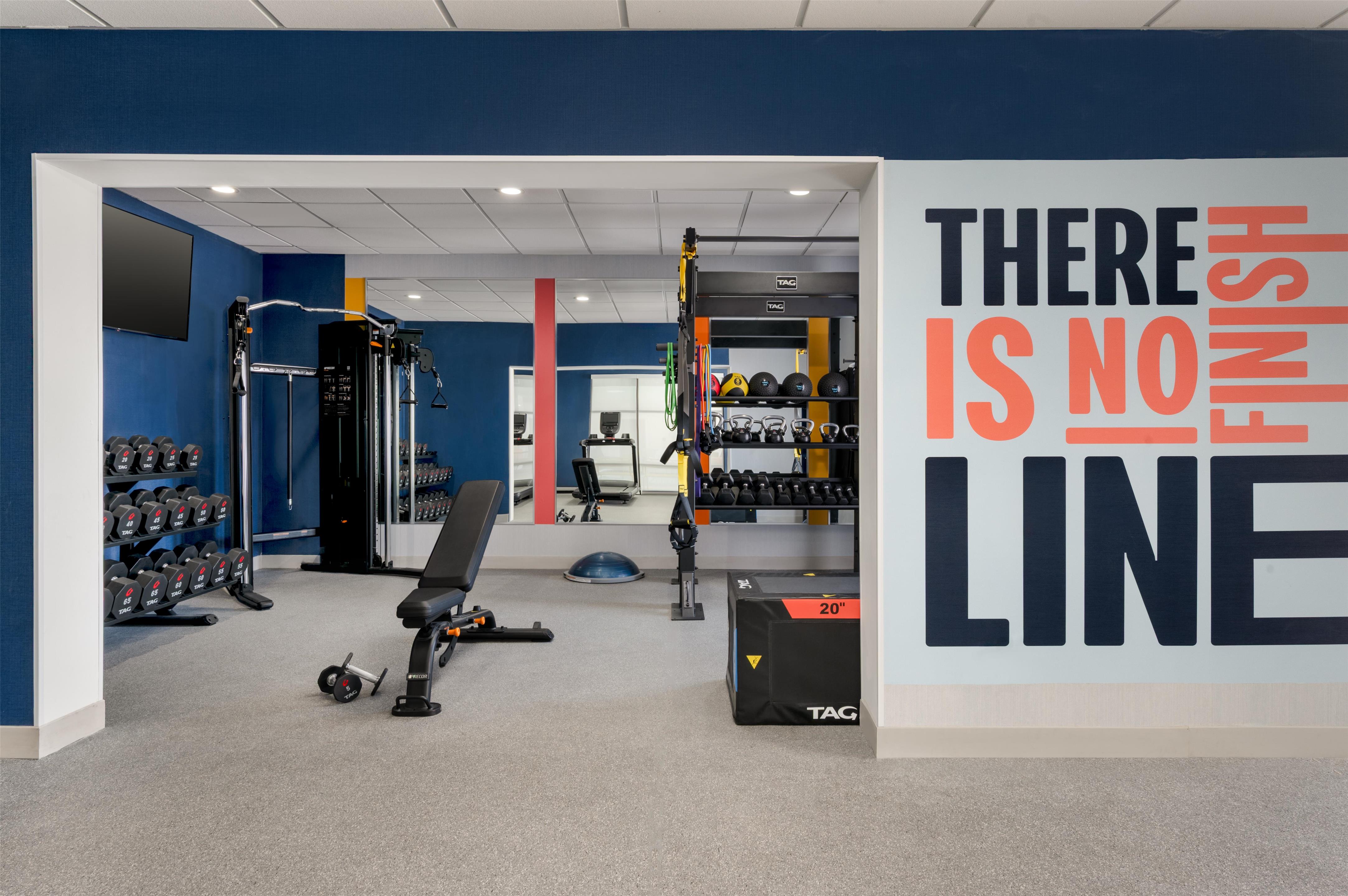 Health club fitness center gym | Hampton Inn Detroit/Southgate
