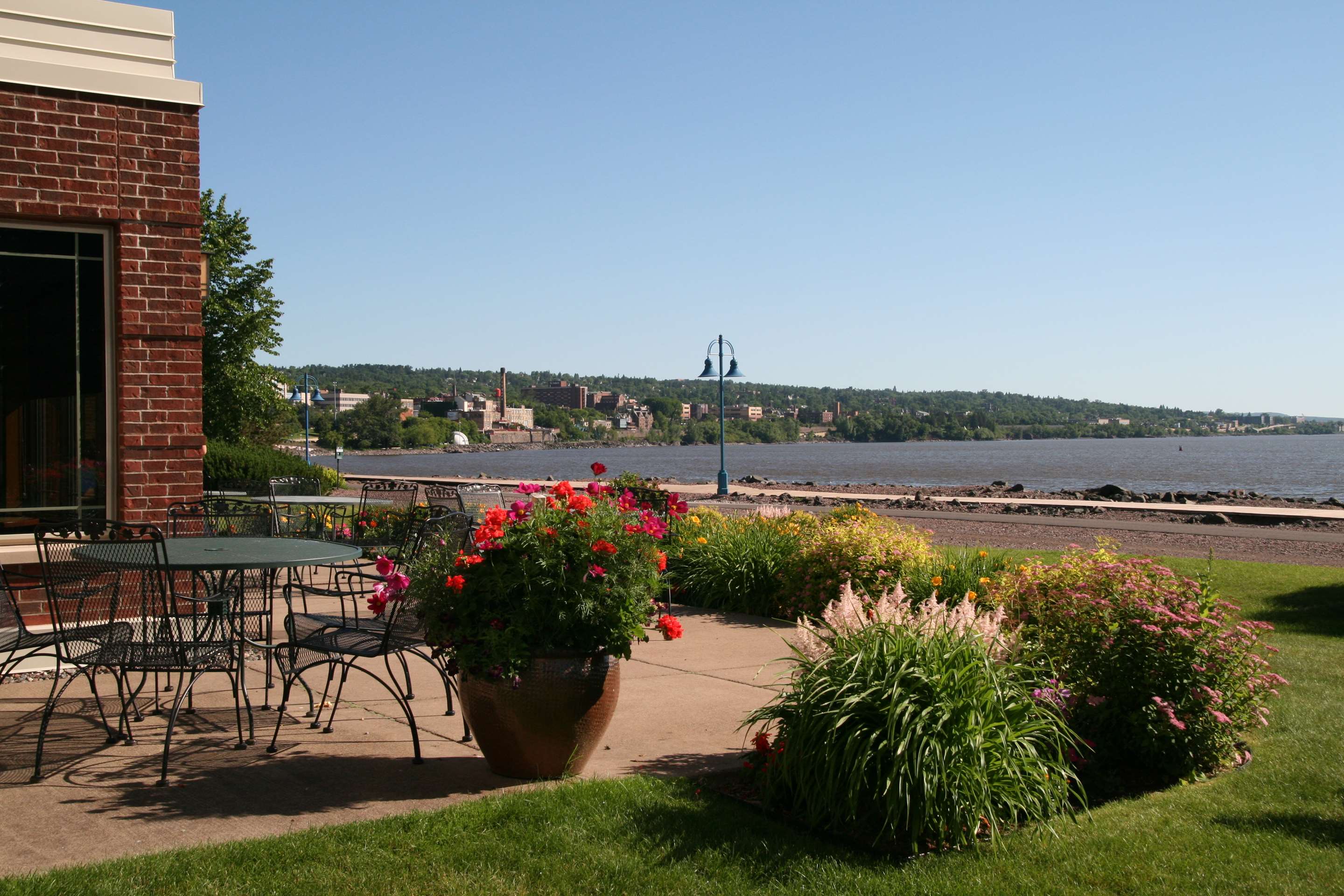 Exterior | Hampton Inn Duluth Canal Park